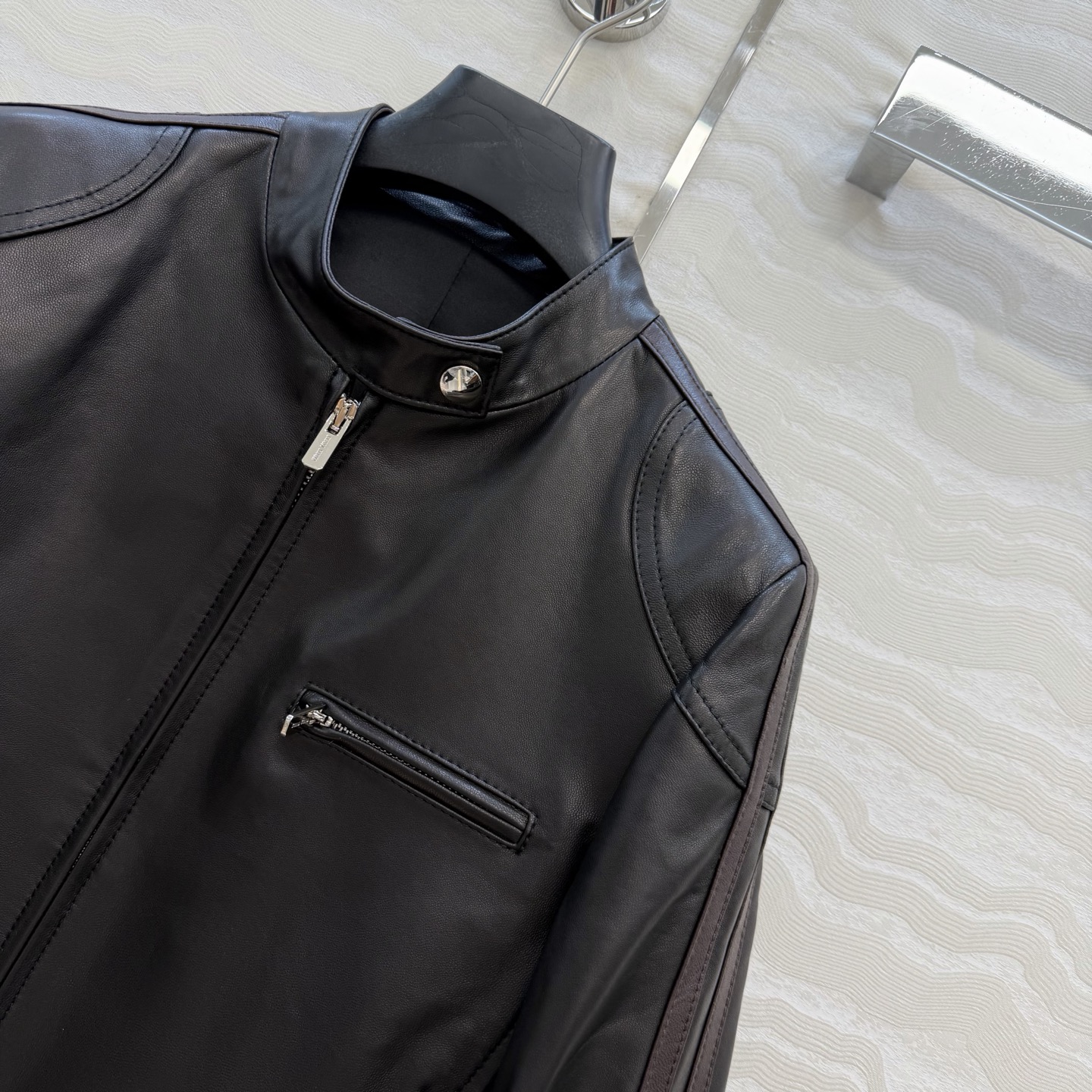 高端原单品质❤️26早春新品miu系少女穿搭！飞行夹克皮衣外套！原版定制顶级进口植鞣100%小羊皮！皮质