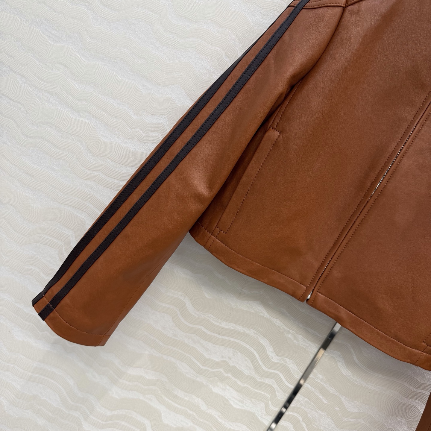 高端原单品质❤️26早春新品miu系少女穿搭！飞行夹克皮衣外套！原版定制顶级进口植鞣100%小羊皮！皮质