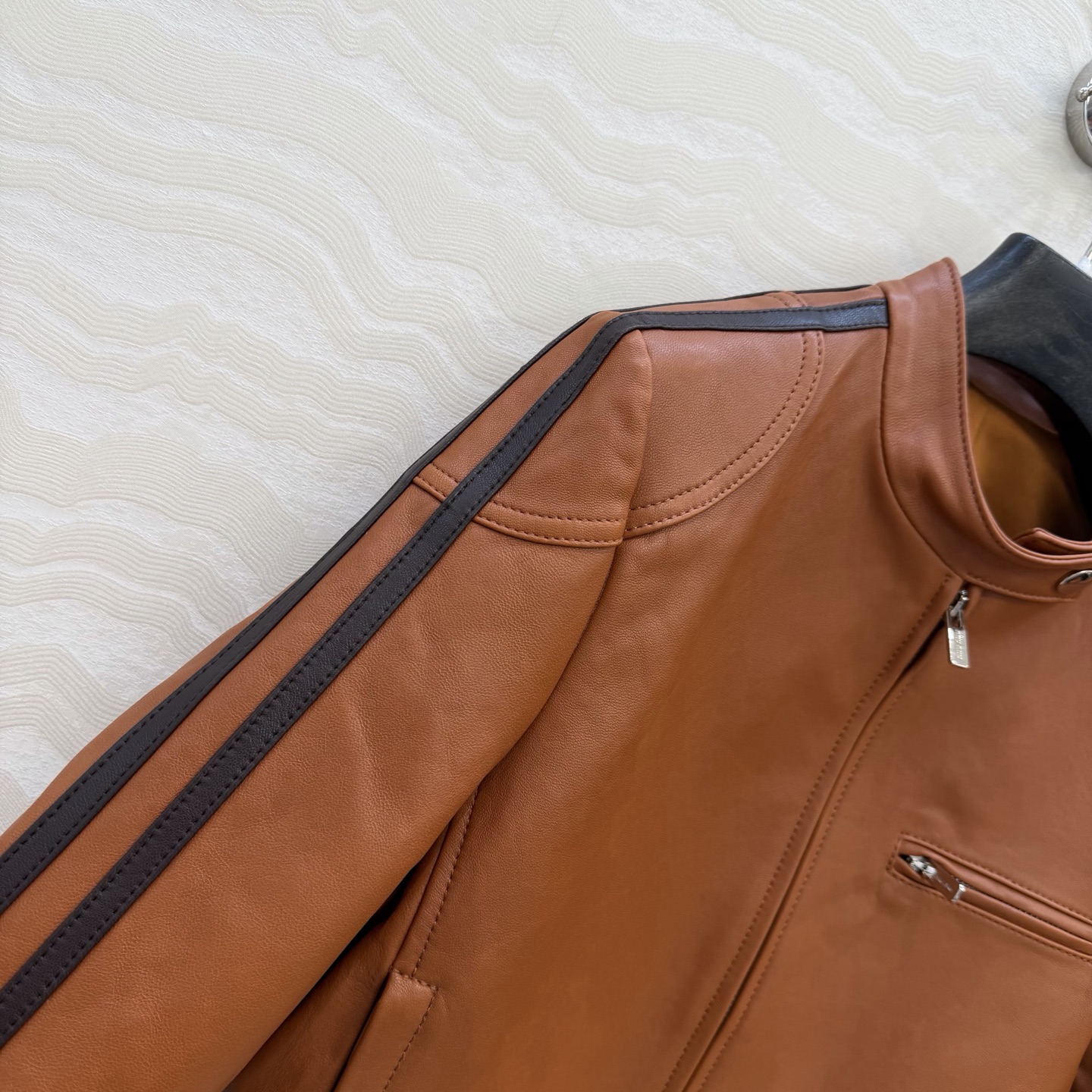 高端原单品质❤️26早春新品miu系少女穿搭！飞行夹克皮衣外套！原版定制顶级进口植鞣100%小羊皮！皮质