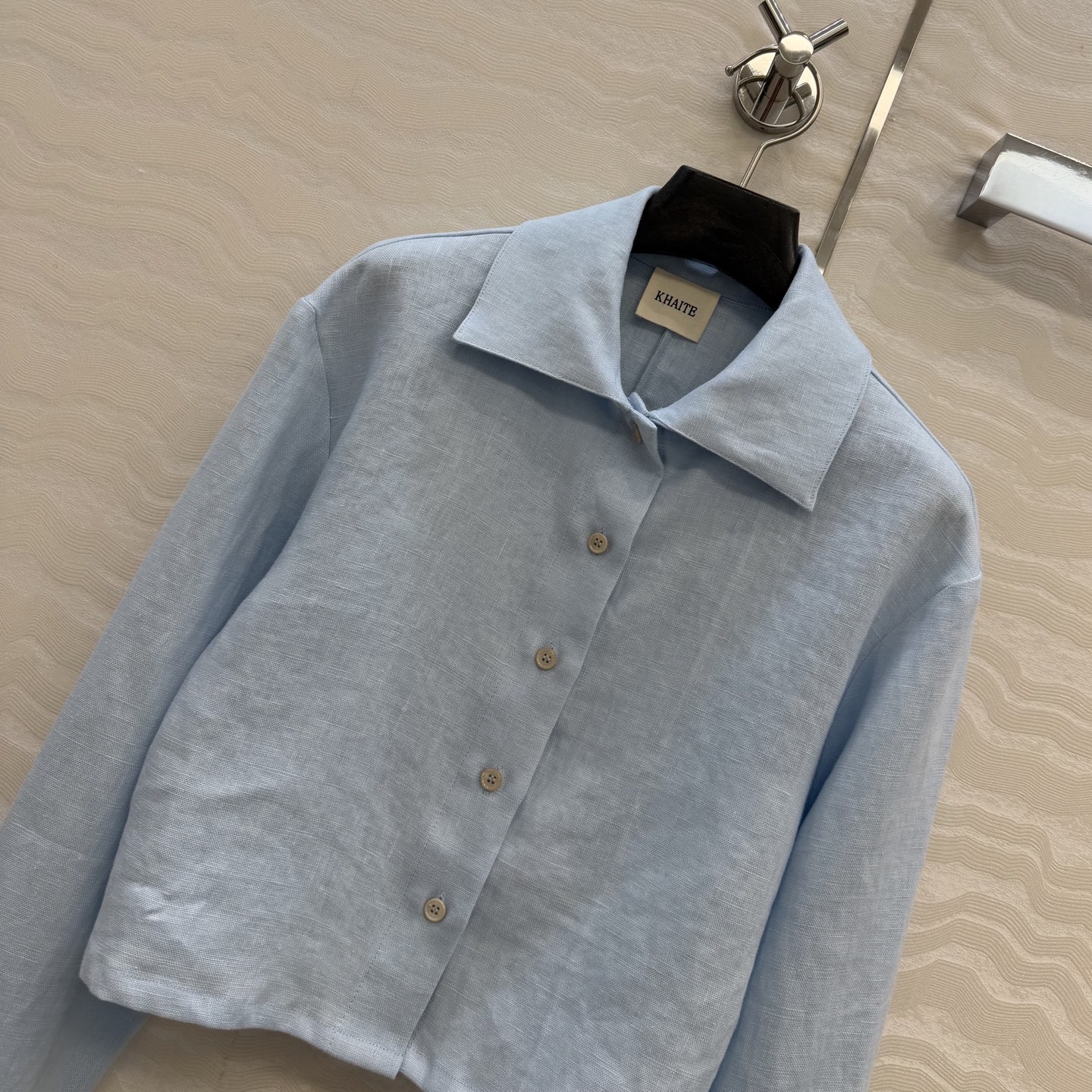 高端原单品质❤️KH极简主义穿搭！时髦精小短款亚麻衬衫！气质翻今细节感满满，进口100%亚麻面料质感细腻