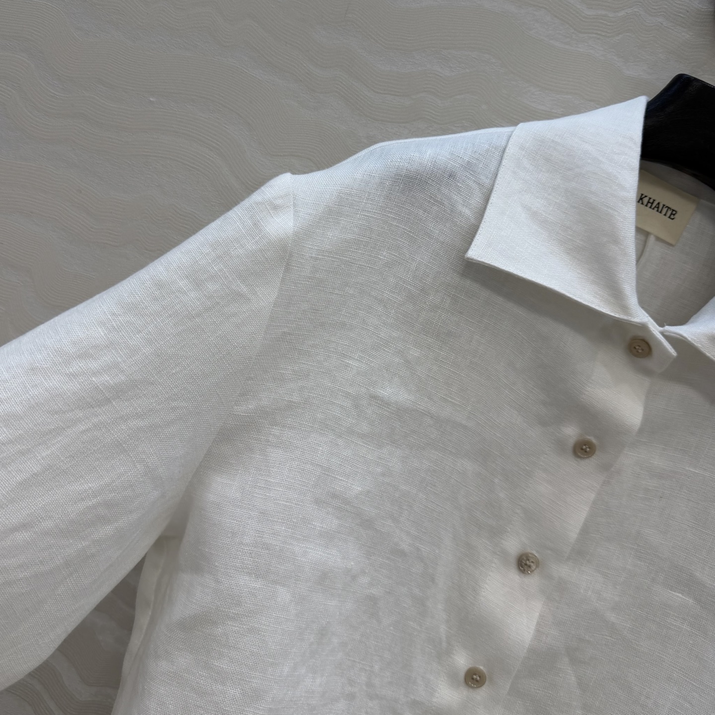 高端原单品质❤️KH极简主义穿搭！时髦精小短款亚麻衬衫！气质翻今细节感满满，进口100%亚麻面料质感细腻