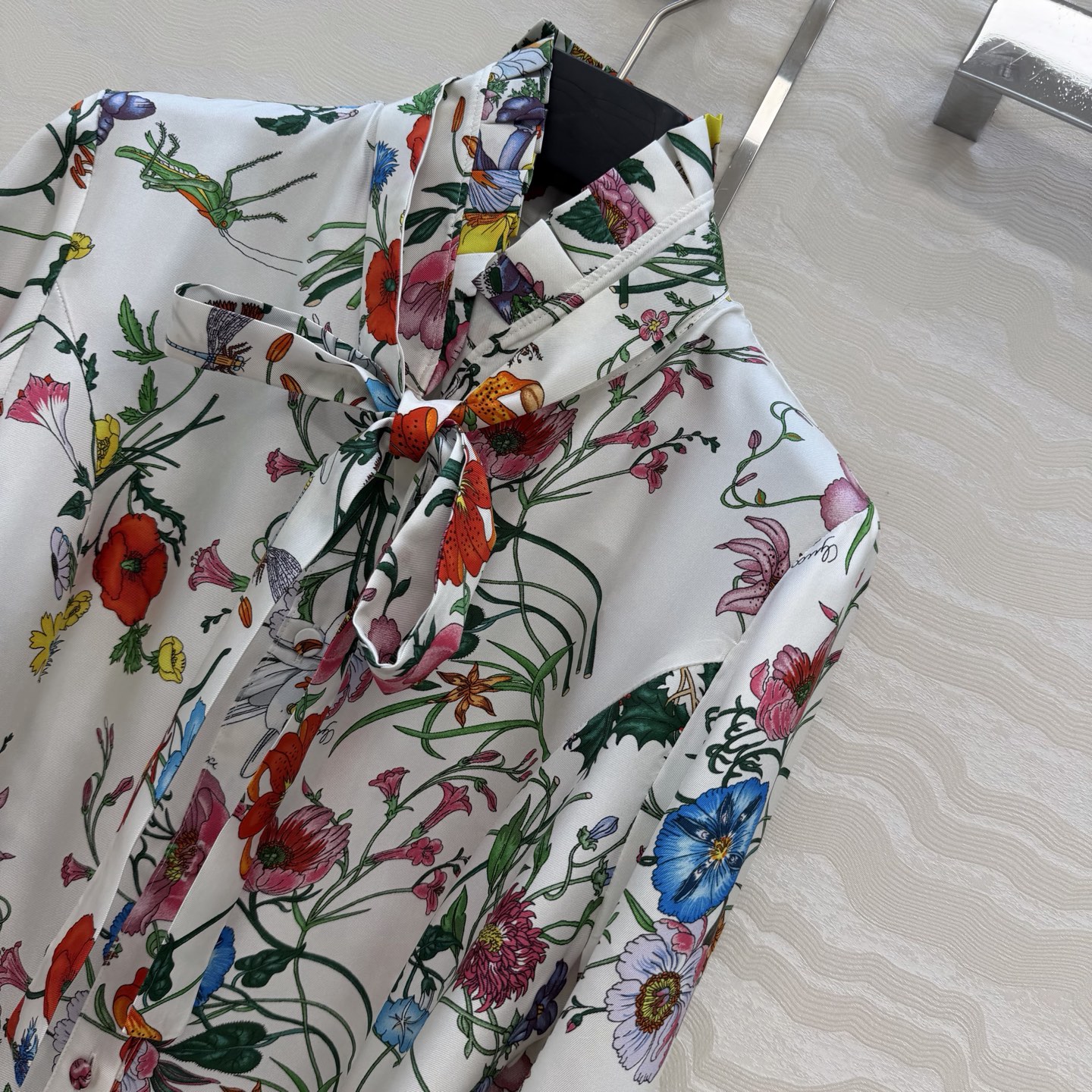 高端原单品质💕26春夏GG花㚏真丝衬衫！100%真丝斜纹绸，气质飘带领结经典版型上身巨显瘦！优雅时髦又高