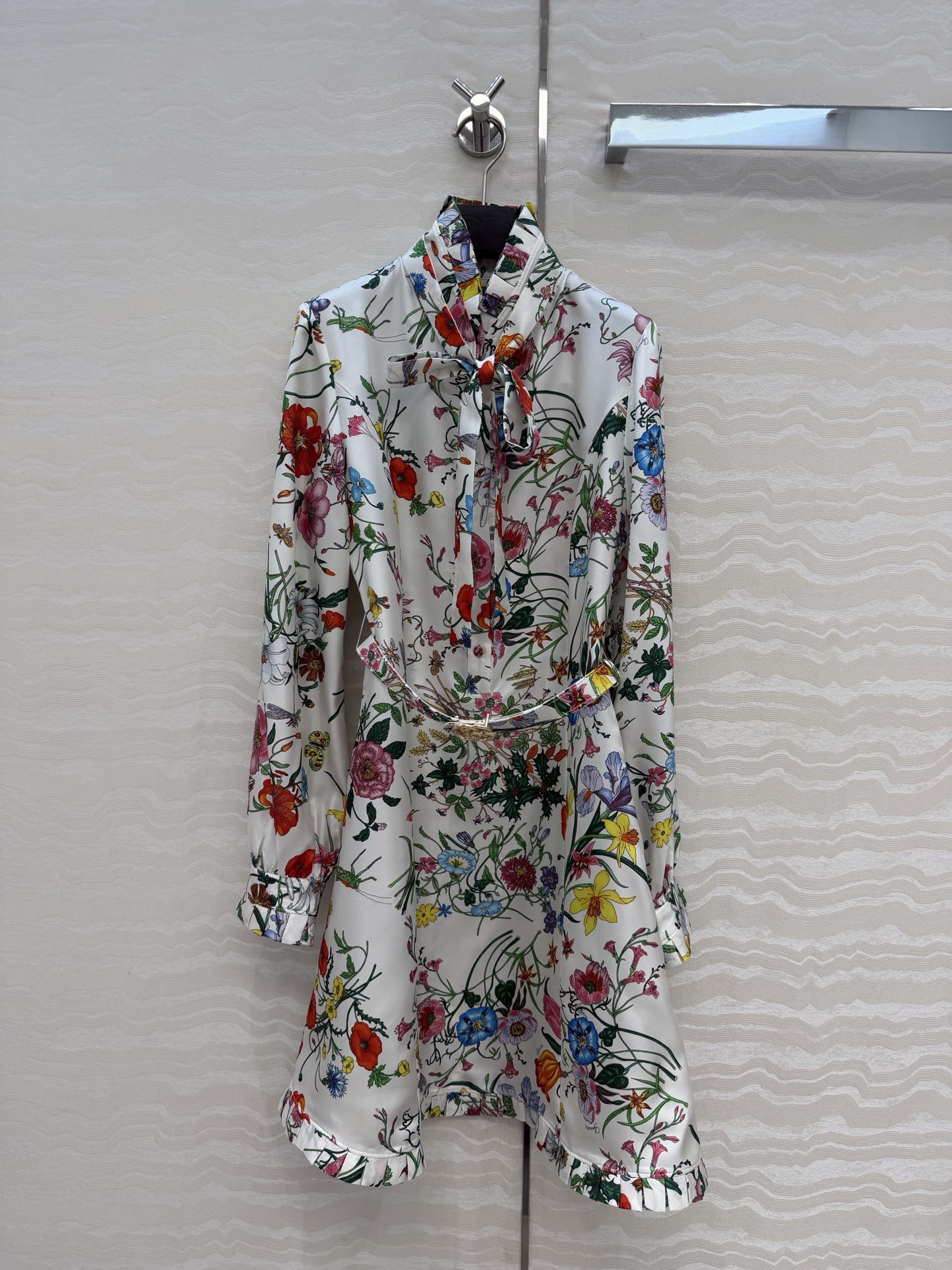 高端原单品质💕26春夏GG花㚏真丝衬衫！100%真丝斜纹绸，气质飘带领结经典版型上身巨显瘦！优雅时髦又高