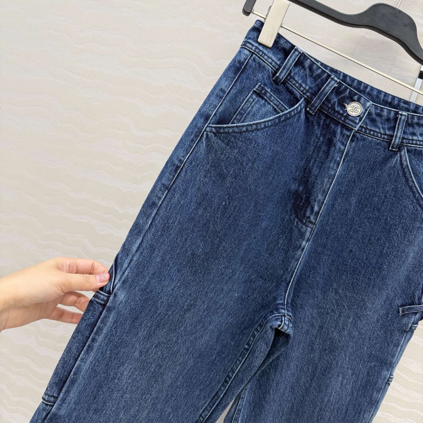 爆单推荐❤️coco女孩26p春夏新品，jennie同款牛仔裤！白富美必入叠搭神器！定制重工立体双C工装