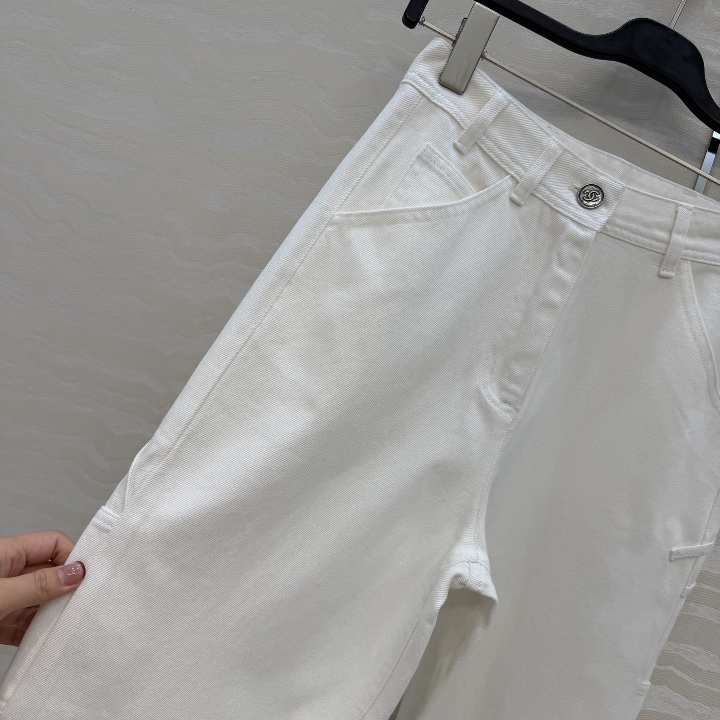 爆单推荐❤️coco女孩26p春夏新品，jennie同款牛仔裤！白富美必入叠搭神器！定制重工立体双C工装