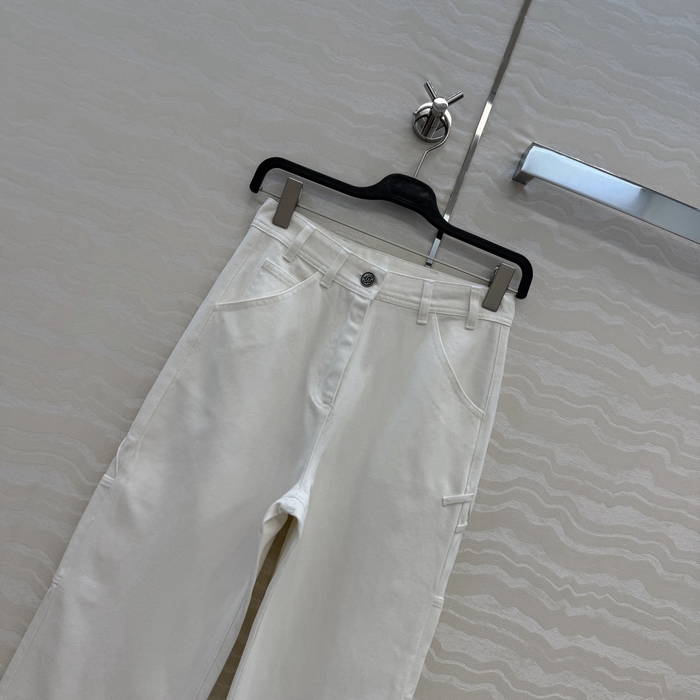 爆单推荐❤️coco女孩26p春夏新品，jennie同款牛仔裤！白富美必入叠搭神器！定制重工立体双C工装