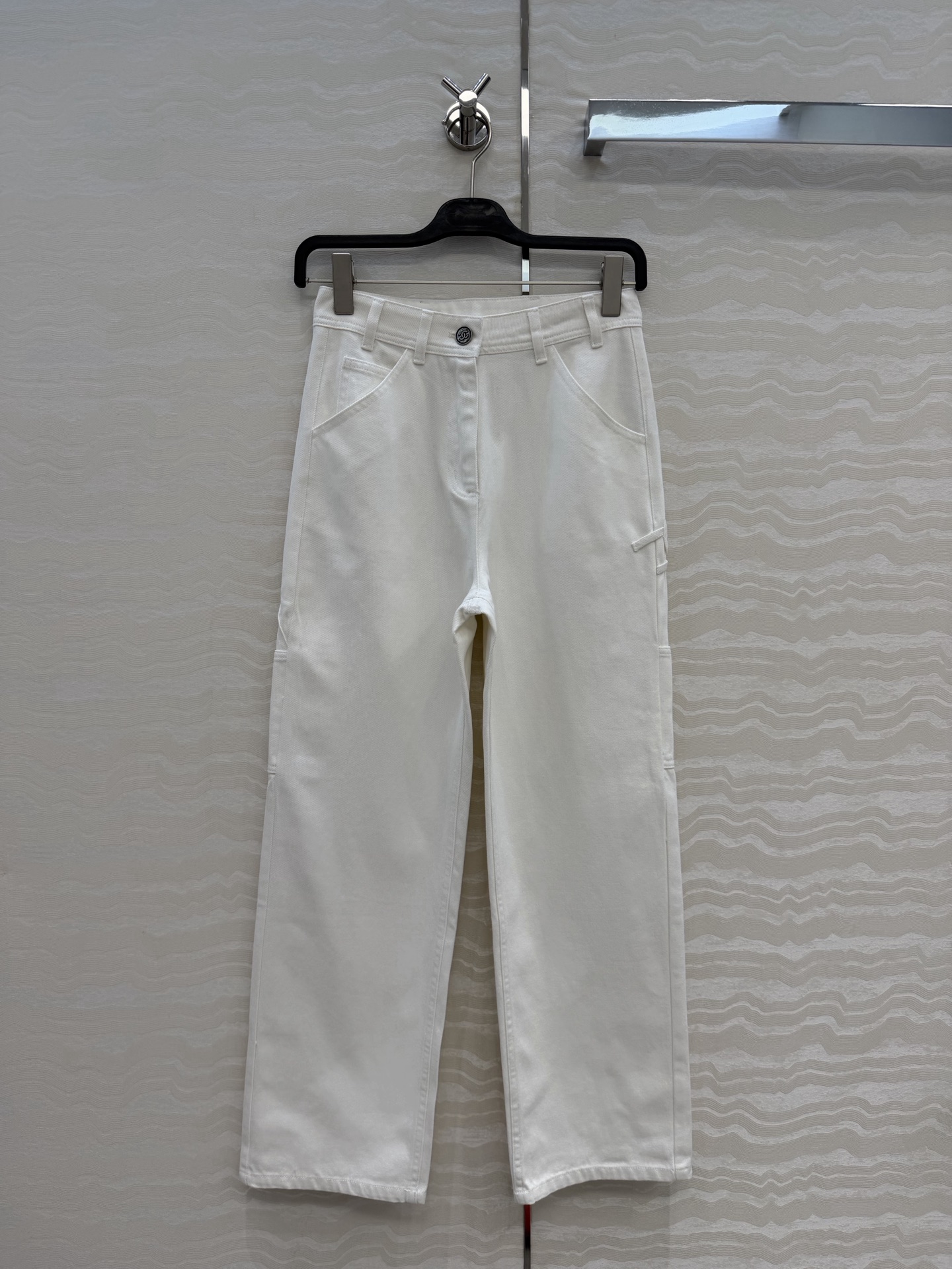 爆单推荐❤️coco女孩26p春夏新品，jennie同款牛仔裤！白富美必入叠搭神器！定制重工立体双C工装