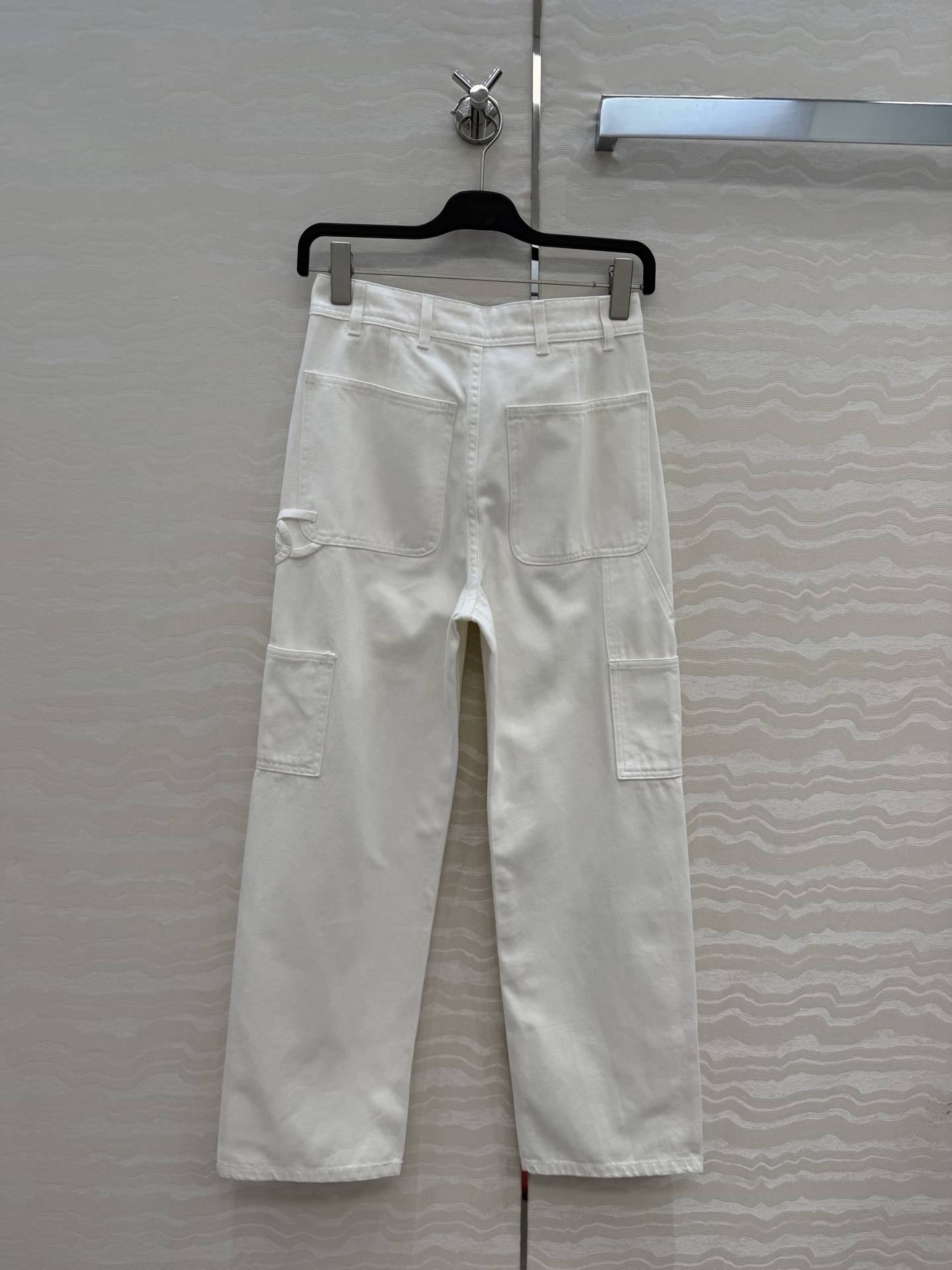 爆单推荐❤️coco女孩26p春夏新品，jennie同款牛仔裤！白富美必入叠搭神器！定制重工立体双C工装