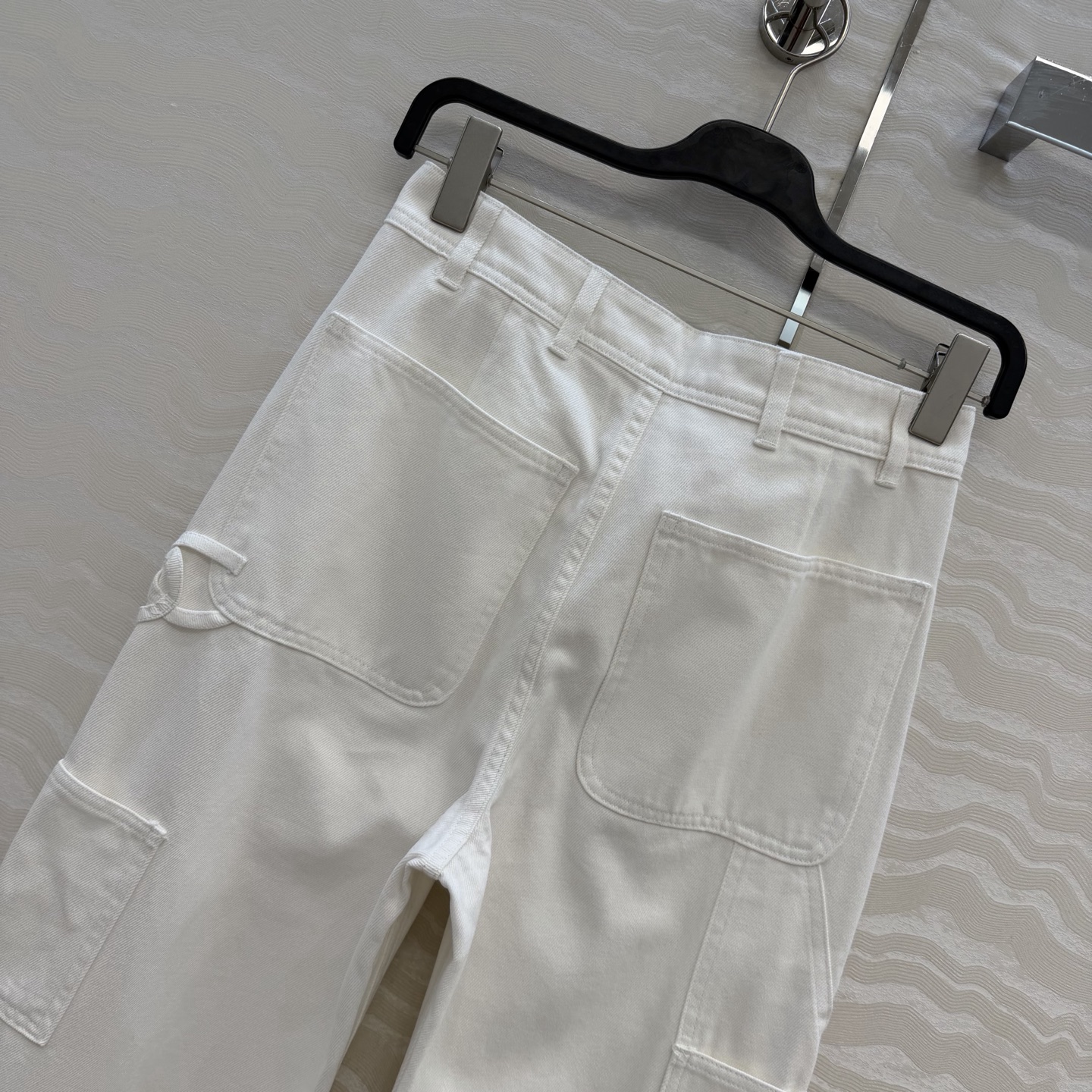 爆单推荐❤️coco女孩26p春夏新品，jennie同款牛仔裤！白富美必入叠搭神器！定制重工立体双C工装