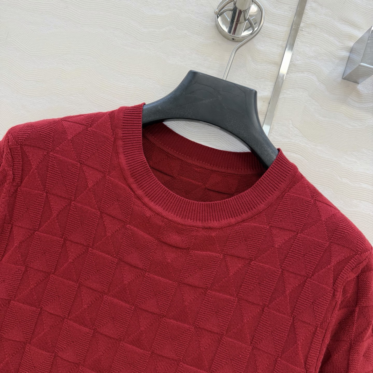 爆单推荐❤️原单品质，H26s早春新品！金属扣羊毛针织短袖上衣。100%美丽奴羊毛纱线细腻柔软的手感无敌