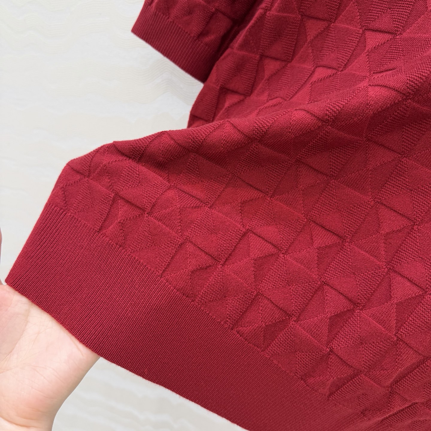 爆单推荐❤️原单品质，H26s早春新品！金属扣羊毛针织短袖上衣。100%美丽奴羊毛纱线细腻柔软的手感无敌