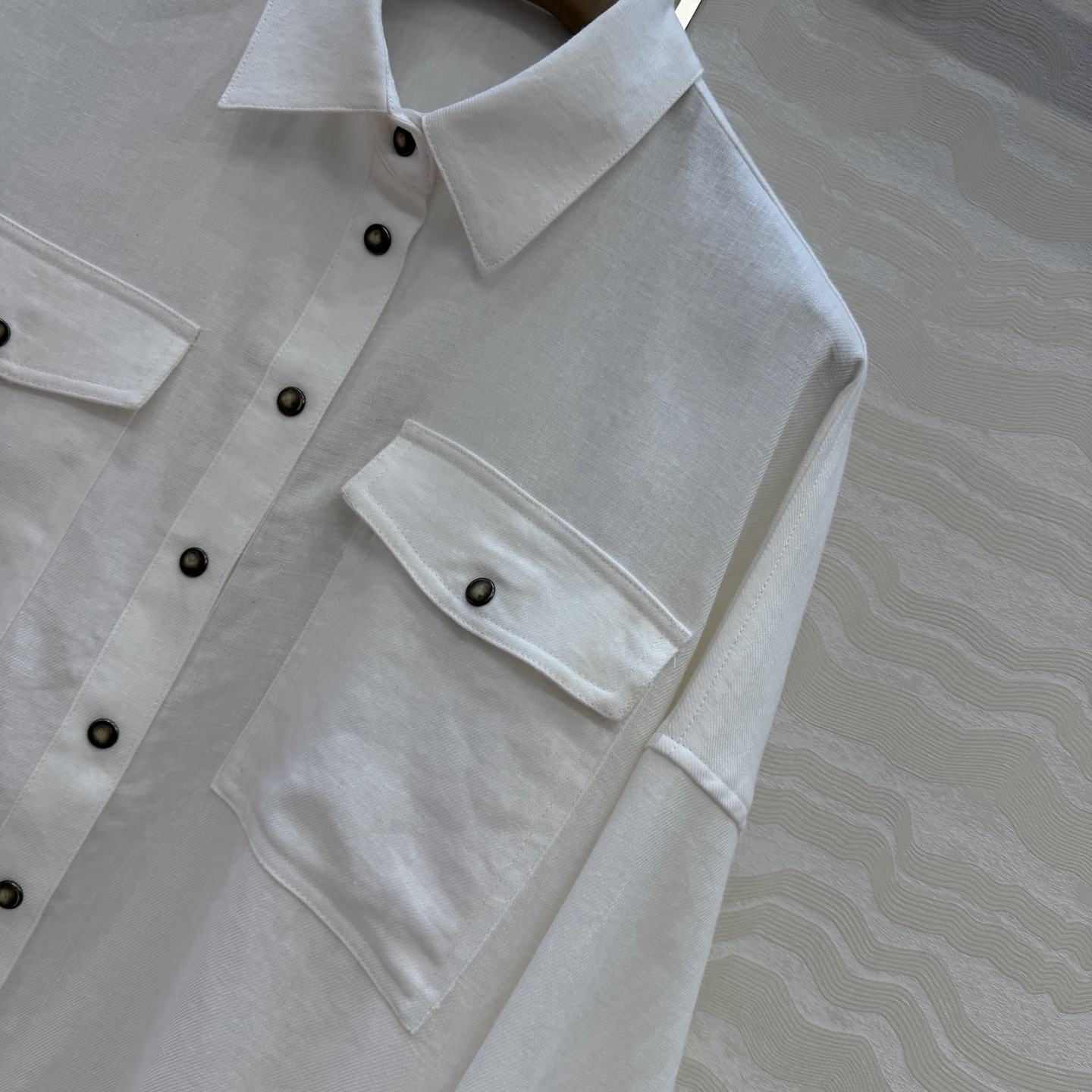 高端原单品质❤️26早春新品，BC长期亚麻套装，落肩设计夹克衬衫外套搭配松紧腰小短裤，下摆可调节设计轻松