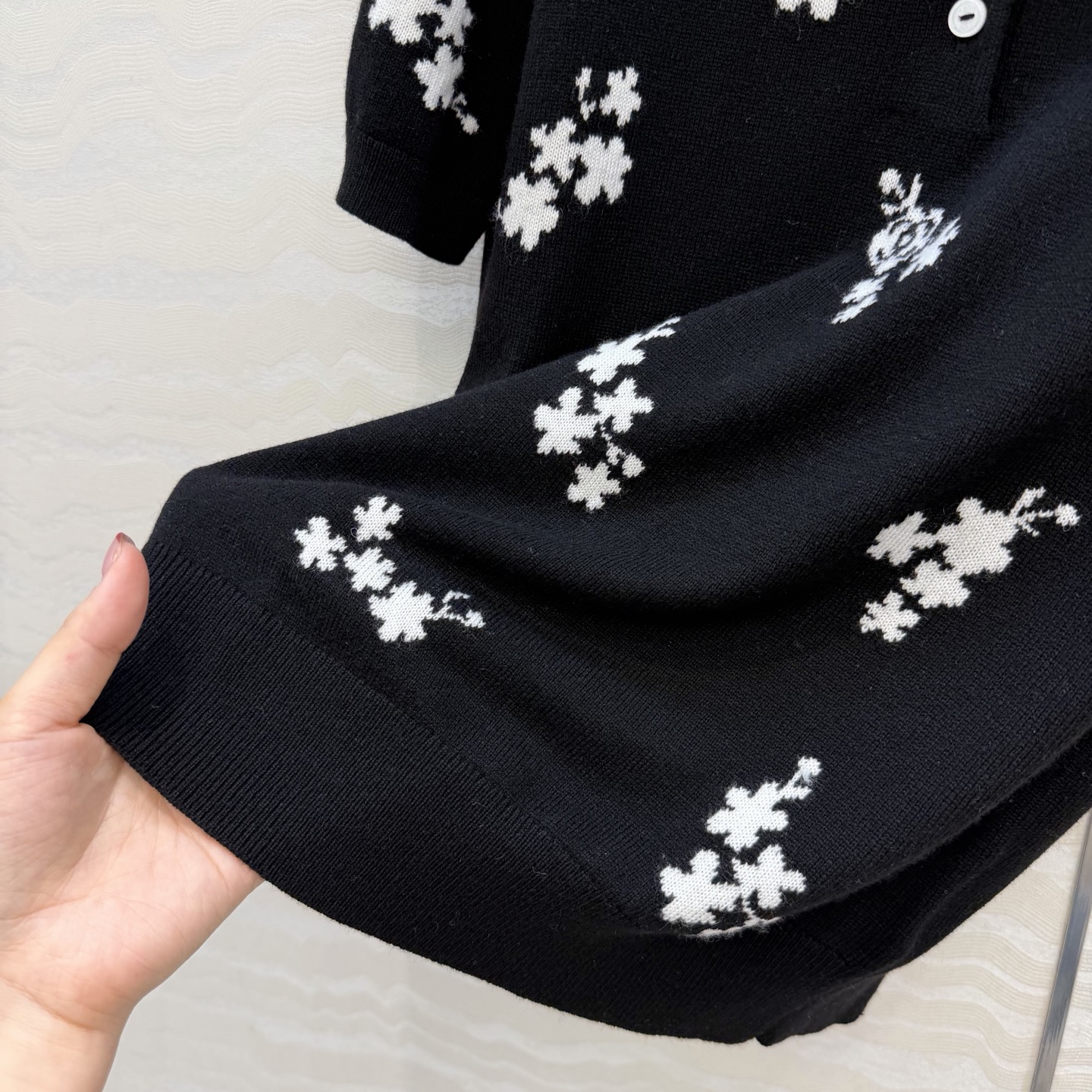 原单品质❤️Coco女孩穿搭，26p新品碎花短袖polo衫！定位提花小翻领设计百搭减龄又时髦！瑞士机18