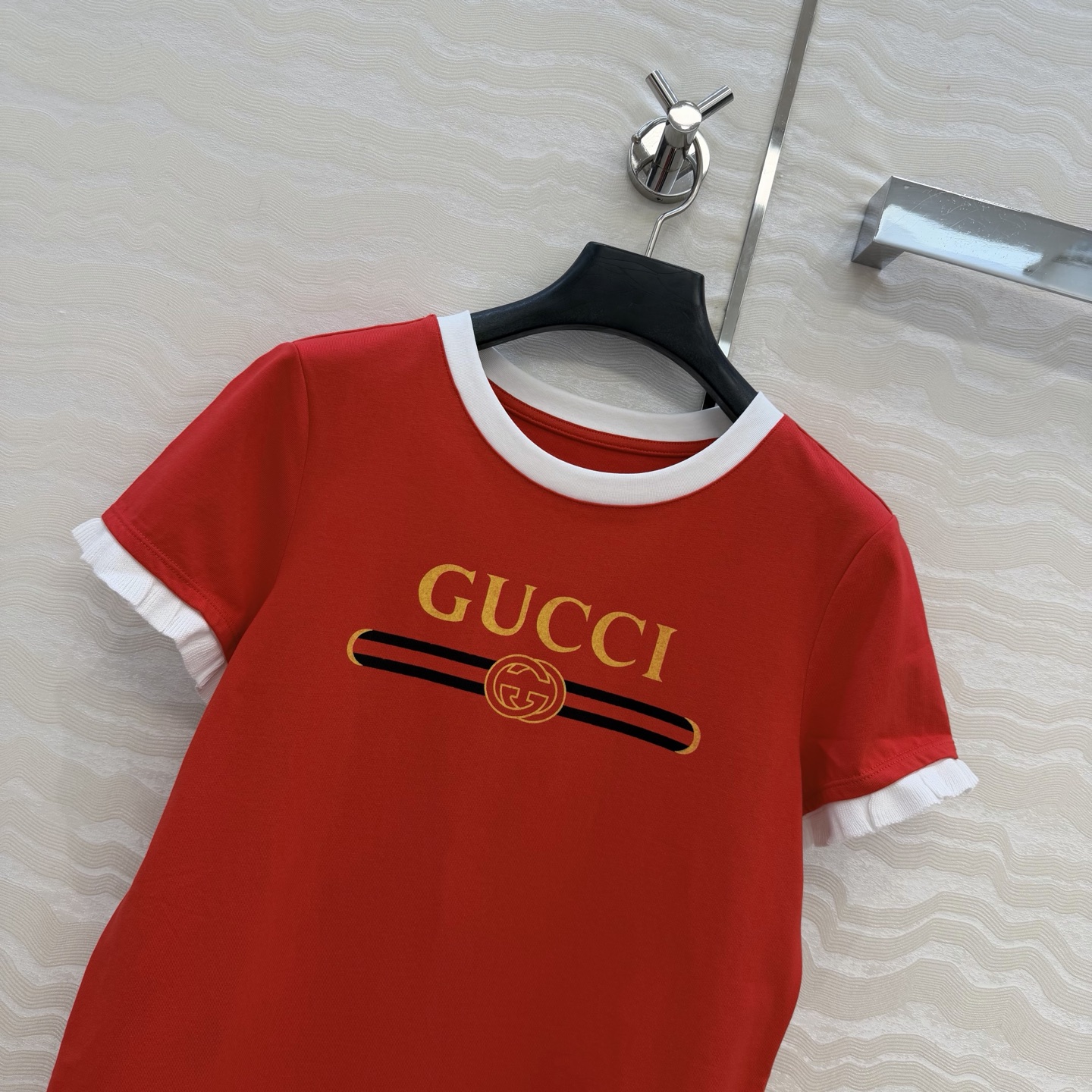 爆款推荐❤️原单品质，G印花logo花边T恤，时髦精必备单品解锁所有穿搭！原版定制撞色针织包边工艺。定位