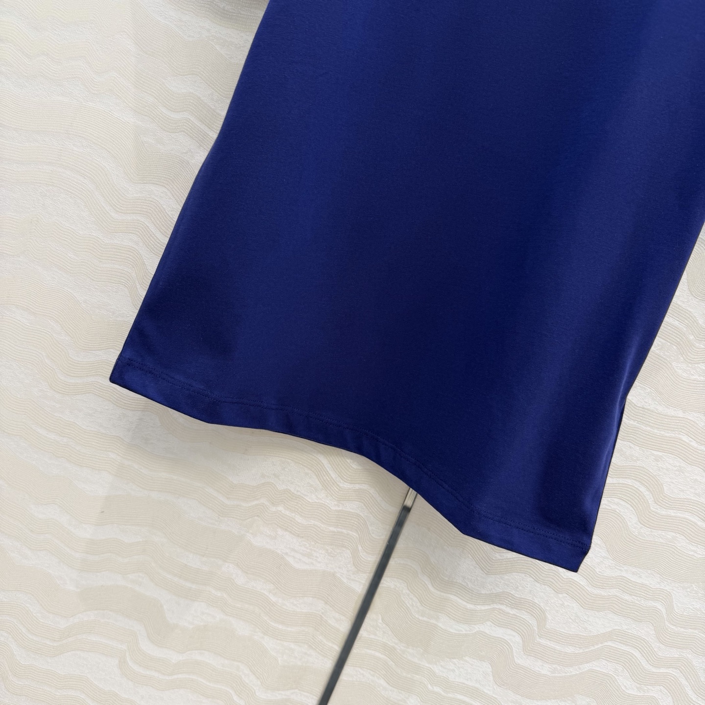 爆单推荐❤️原单品质CE凯旋门短袖T恤，定位字母logo印花，轻盈纯棉面料质感柔软舒适，时髦精必备单品解