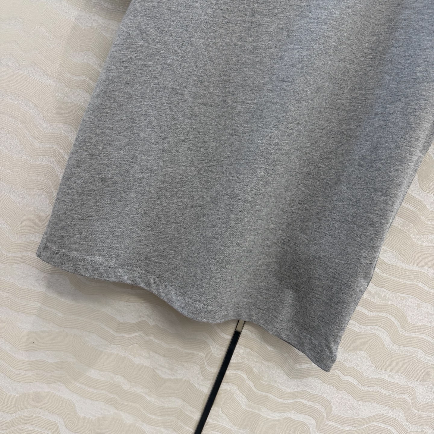 爆单推荐❤️原单品质CE凯旋门短袖T恤，定位字母logo印花，轻盈纯棉面料质感柔软舒适，时髦精必备单品解