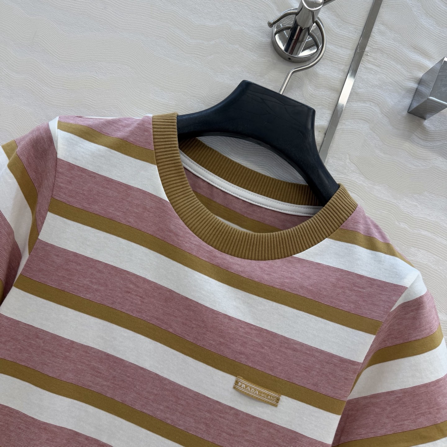 原单品质❤️PR高智感穿搭！26春夏新品，三色条色织短袖T恤，经典百搭减龄又时髦！定织纯棉面料！学院风少