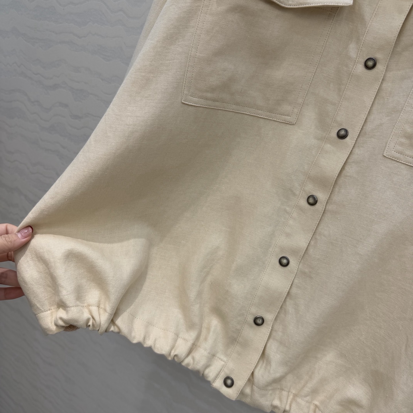 高端原单品质❤️26早春新品，BC长期亚麻套装，落肩设计夹克衬衫外套搭配松紧腰小短裤，下摆可调节设计轻松