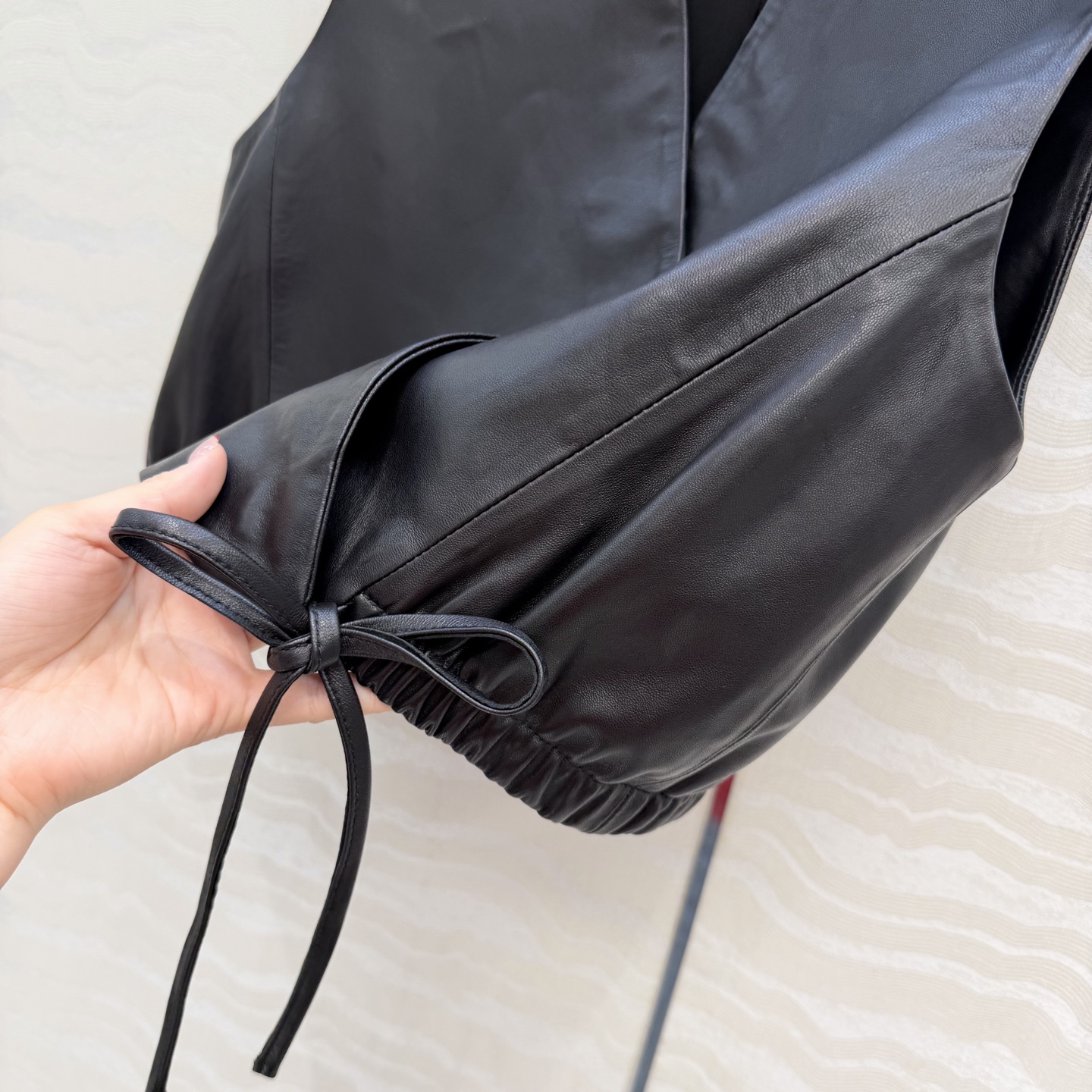 原单品质❤️行走的高定 Bc老钱风穿搭真皮马甲上衣，高智感优雅气质慵懒自在的氛围感！极简老钱风穿搭，10