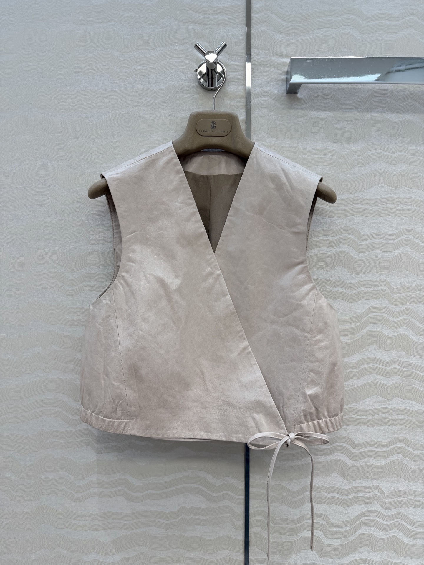 原单品质❤️行走的高定 Bc老钱风穿搭真皮马甲上衣，高智感优雅气质慵懒自在的氛围感！极简老钱风穿搭，10