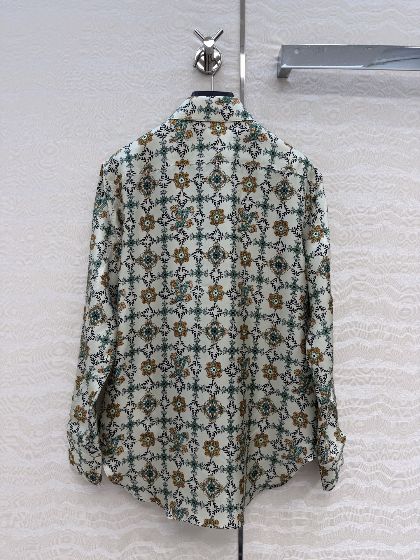 独家首发❤️原单品质26春夏新品MONOGRAM花㚏印花真丝衬衫！100%真丝斜纹绸，不挑人H版型上身减