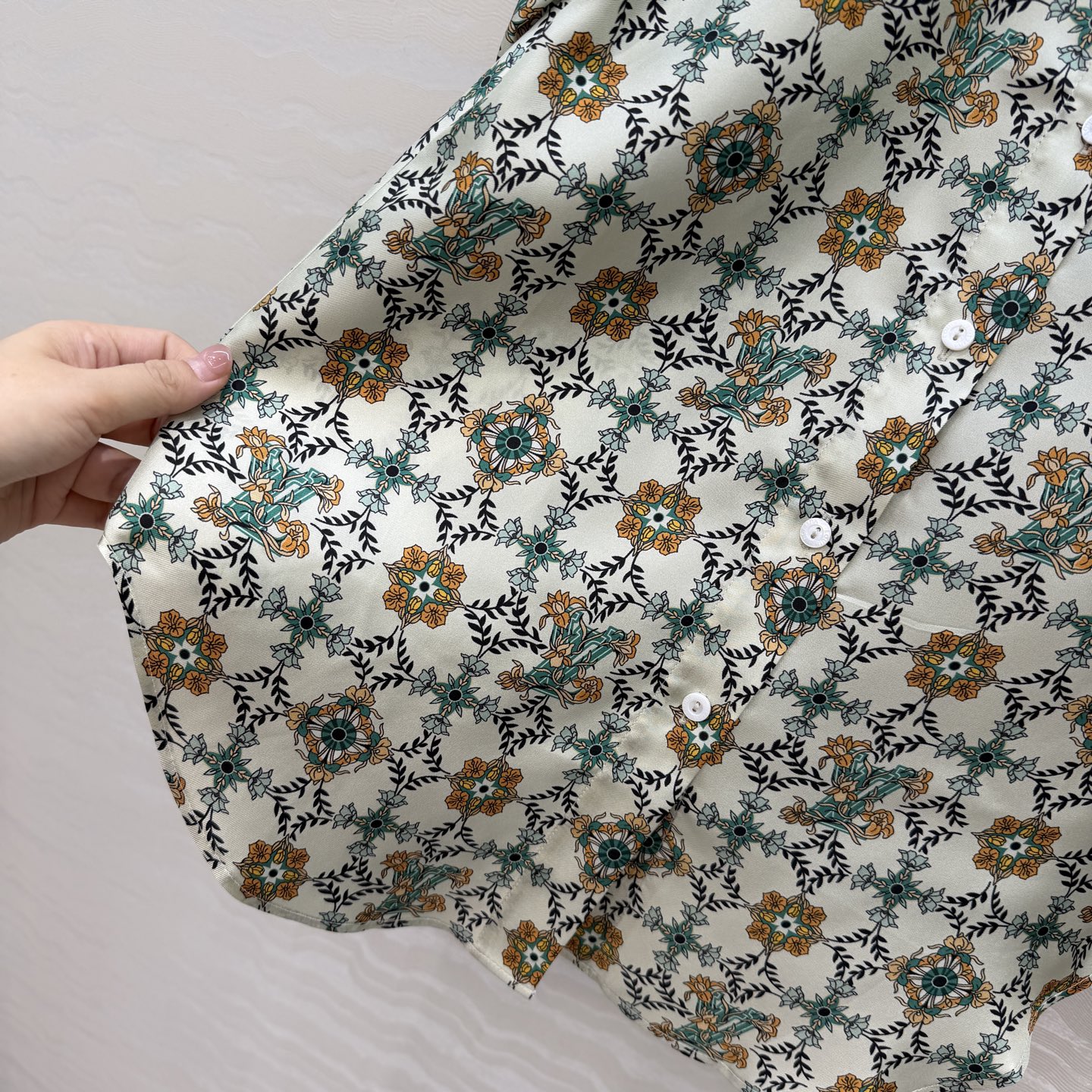 独家首发❤️原单品质26春夏新品MONOGRAM花㚏印花真丝衬衫！100%真丝斜纹绸，不挑人H版型上身减