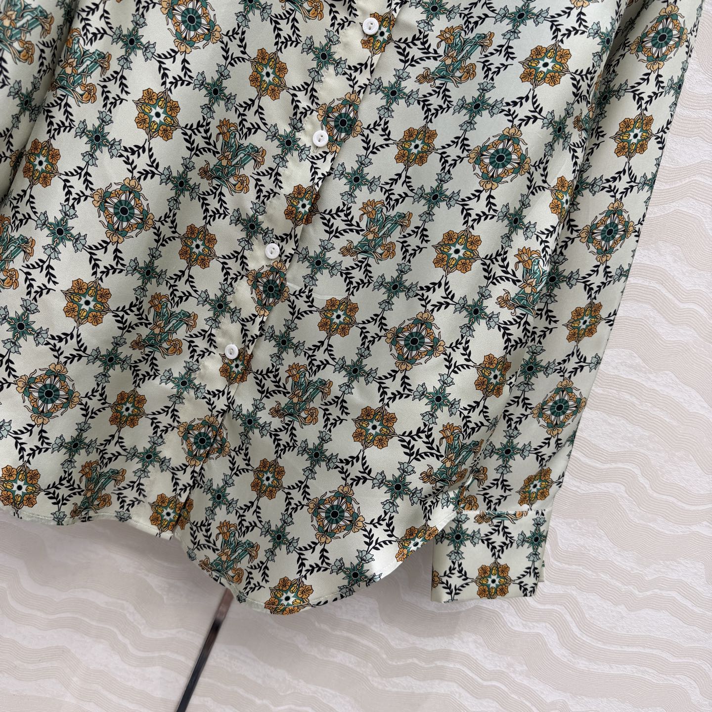 独家首发❤️原单品质26春夏新品MONOGRAM花㚏印花真丝衬衫！100%真丝斜纹绸，不挑人H版型上身减