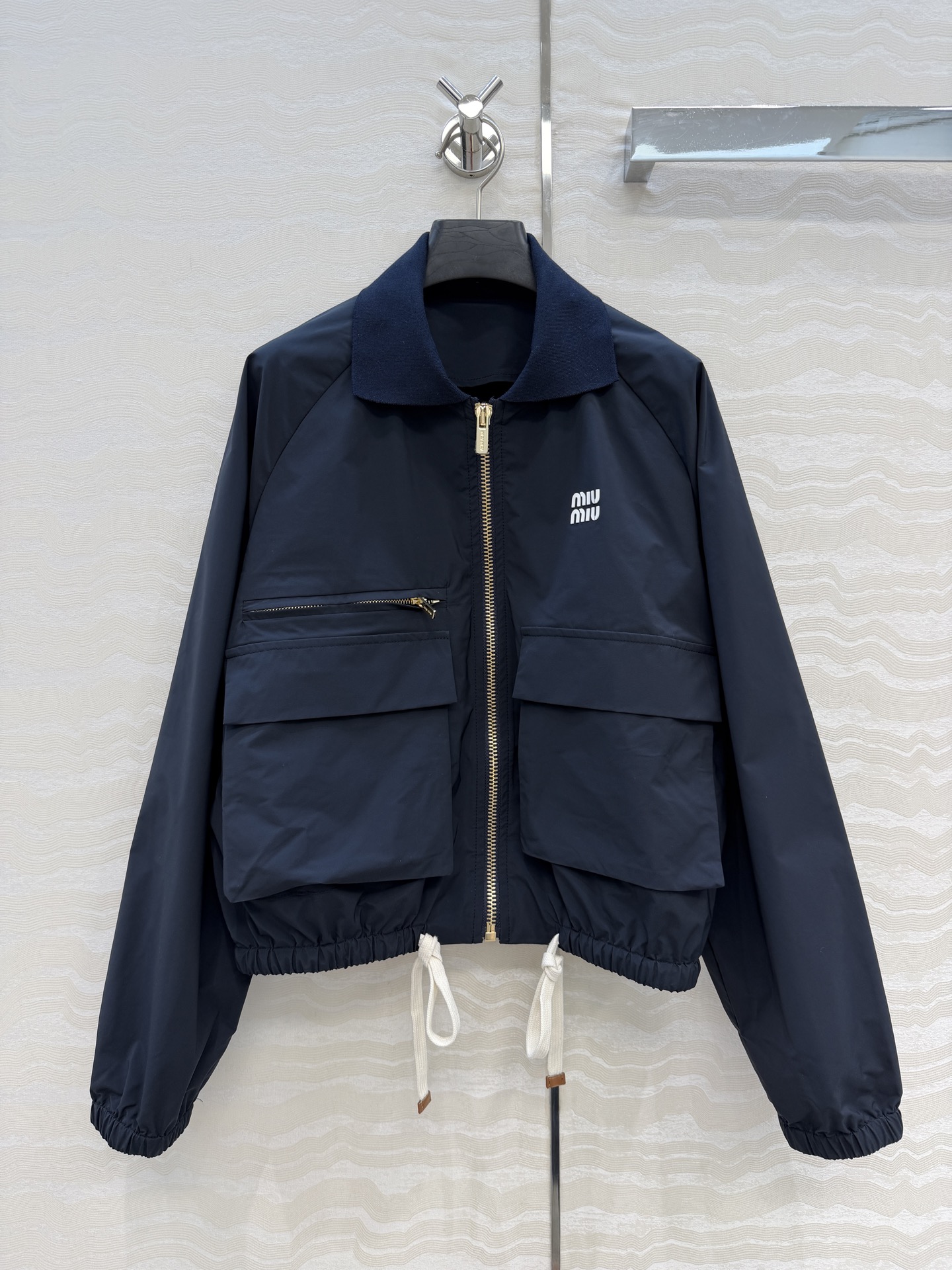 原单品质❤️miu系少女穿搭！26s春夏新品，知识分子时髦风夹克套装！进口记忆真丝工装夹克外套搭配低腰工