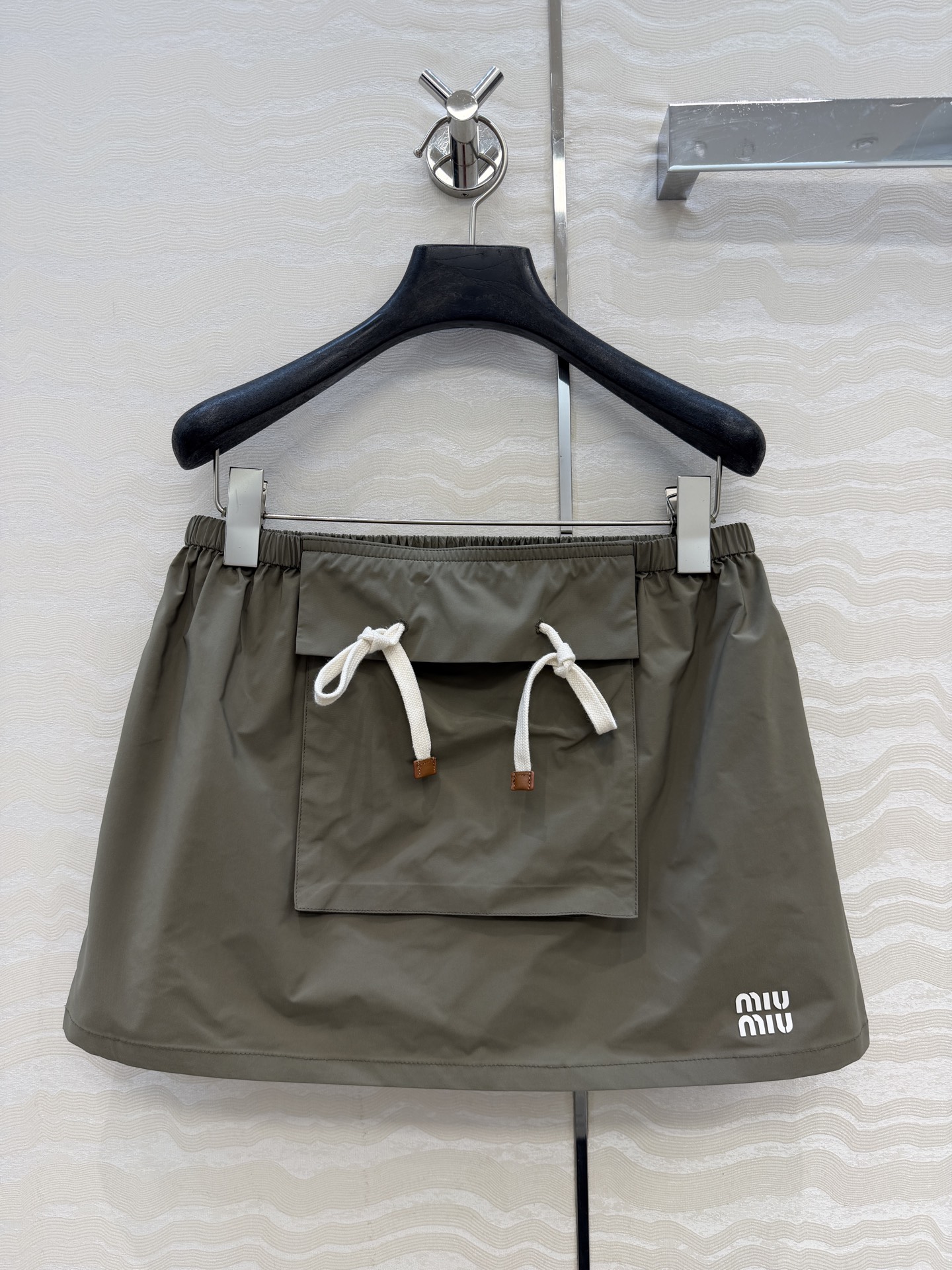 NO:779894,Skirt details, Miu Miu-clothing, skirts,19860909半裙细节,缪缪-服装,skirts,,Women's clothing