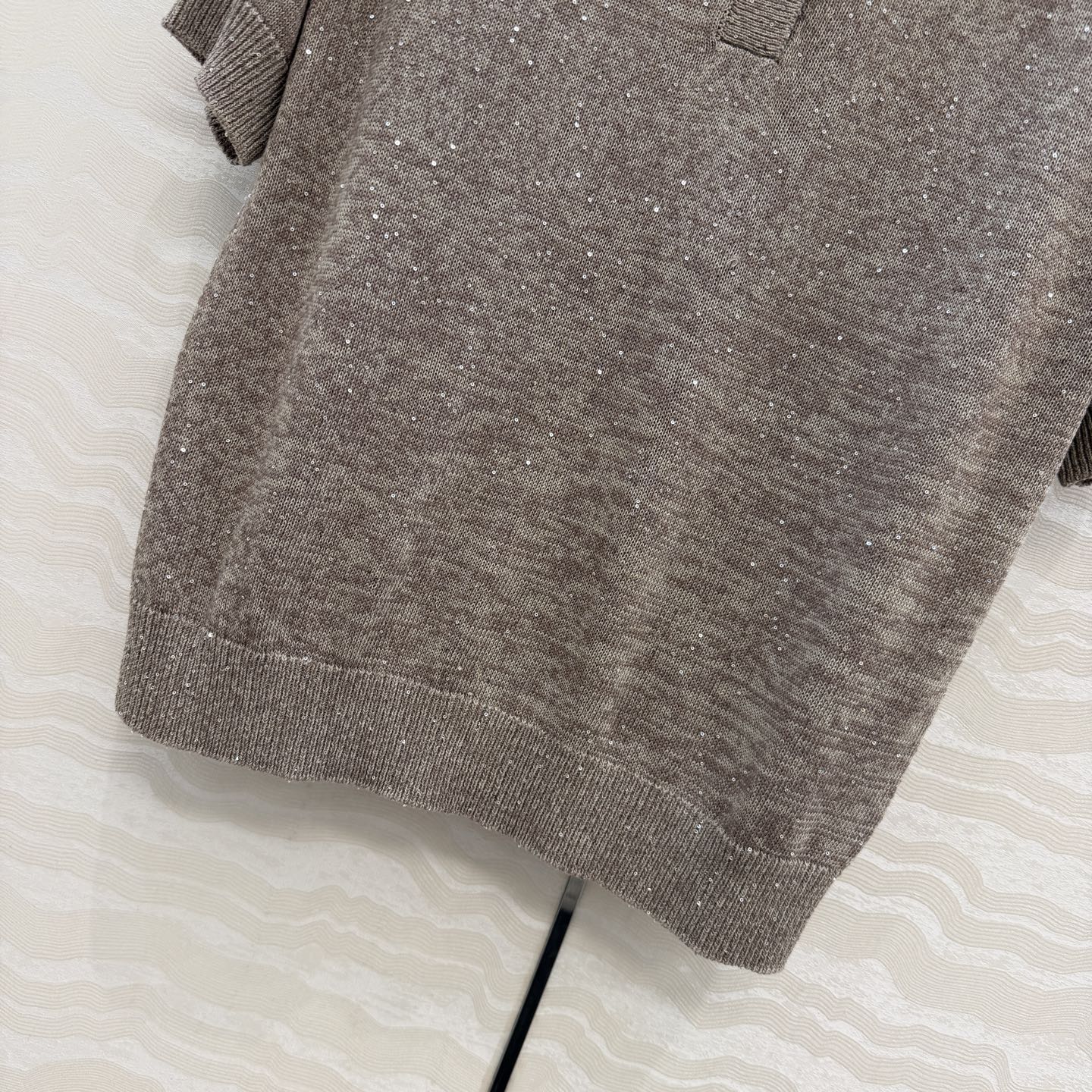 原单品质❤️行走的高定 Bc老钱风穿搭，高智感优雅气质polo领上衣。慵懒自在的氛围感！极简老钱风穿搭，