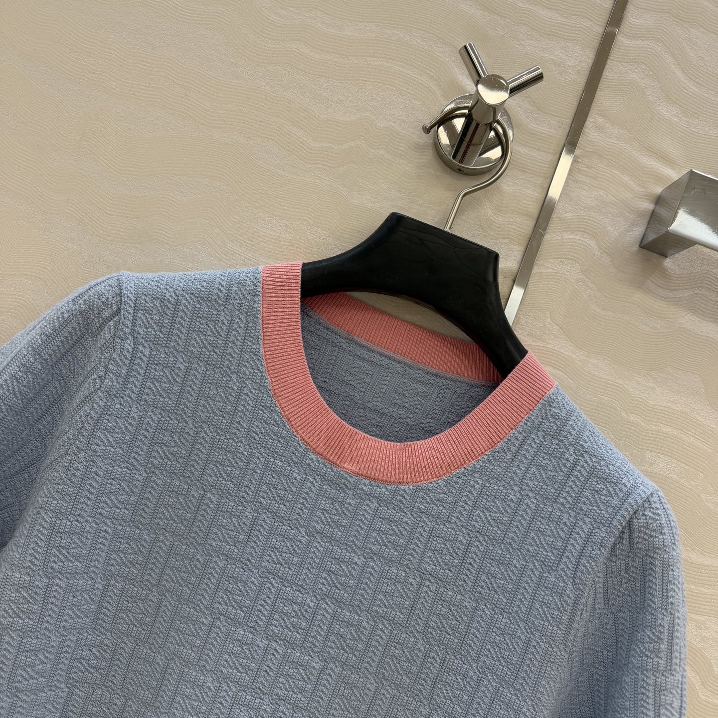 原单品质❤️FF唐嫣同款春夏新品。立体针织上衣！马卡龙配色夏日气息满满！双织纯棉蚕丝纱线细腻柔软的手感无