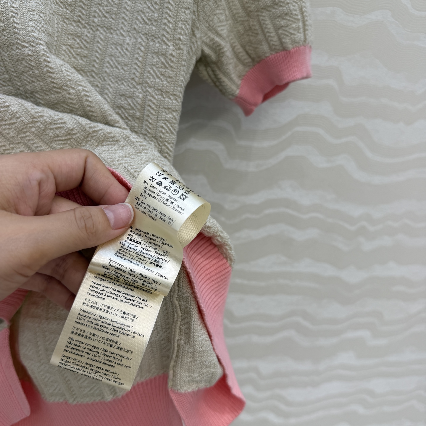 原单品质❤️FF唐嫣同款春夏新品。立体针织上衣！马卡龙配色夏日气息满满！双织纯棉蚕丝纱线细腻柔软的手感无