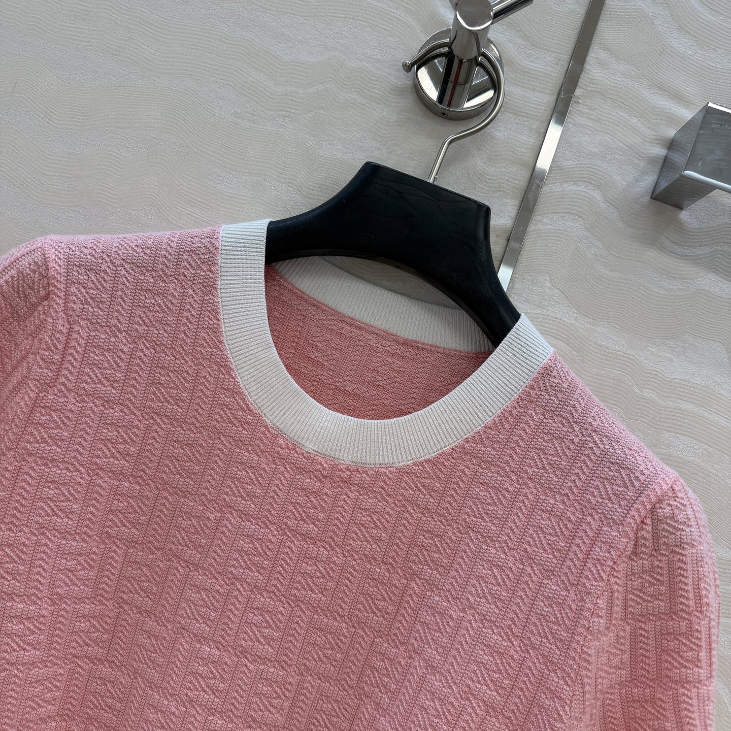 原单品质❤️FF唐嫣同款春夏新品。立体针织上衣！马卡龙配色夏日气息满满！双织纯棉蚕丝纱线细腻柔软的手感无