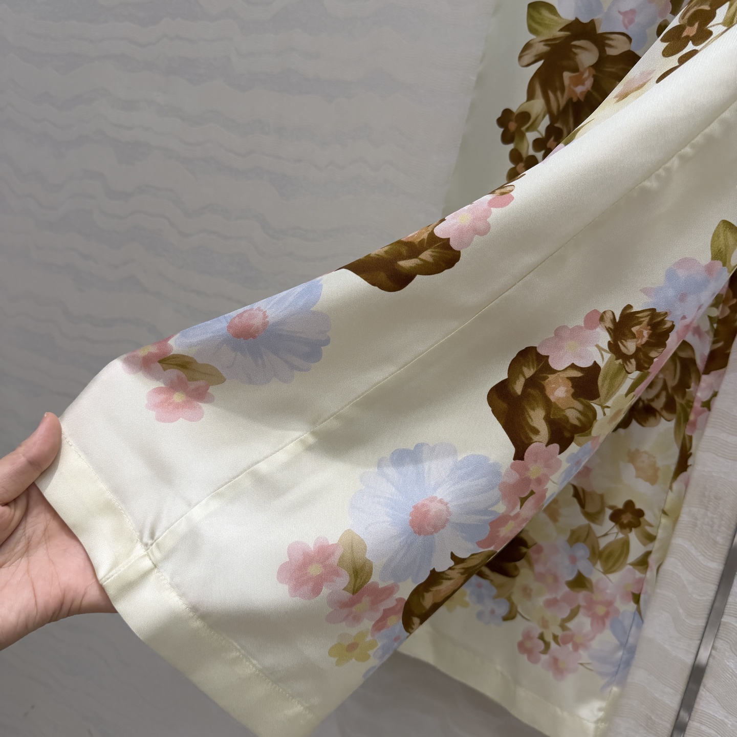 爆单推荐❤️原单品质，Ringmaster古董系列定位印花真丝裤！复古油画花㚏印花高级气息满满！100%