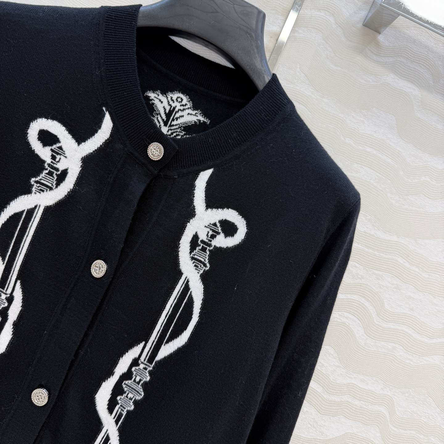 爆单推荐❤️原单品质，H26s早春新品！16针羊毛针织小开衫。100%美丽奴羊毛纱线细腻柔软的手感无敌赞