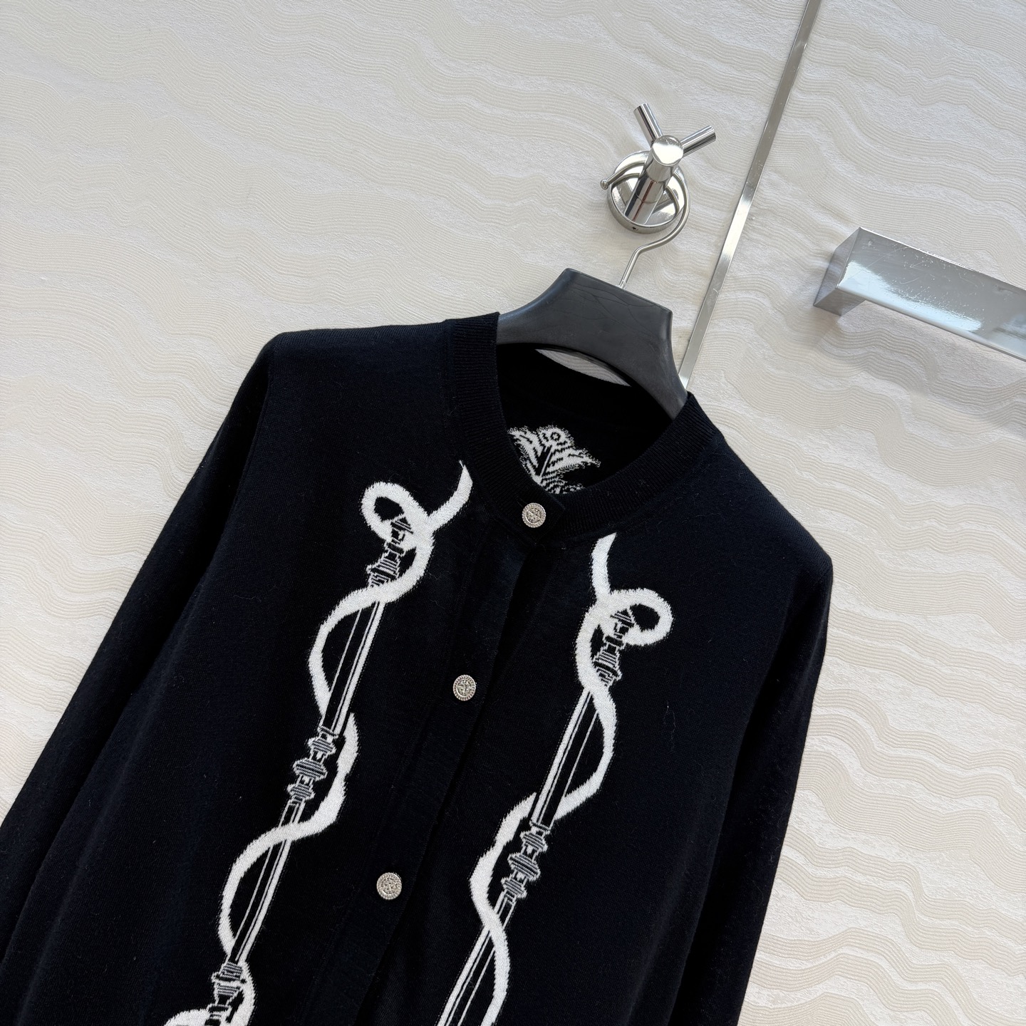 爆单推荐❤️原单品质，H26s早春新品！16针羊毛针织小开衫。100%美丽奴羊毛纱线细腻柔软的手感无敌赞