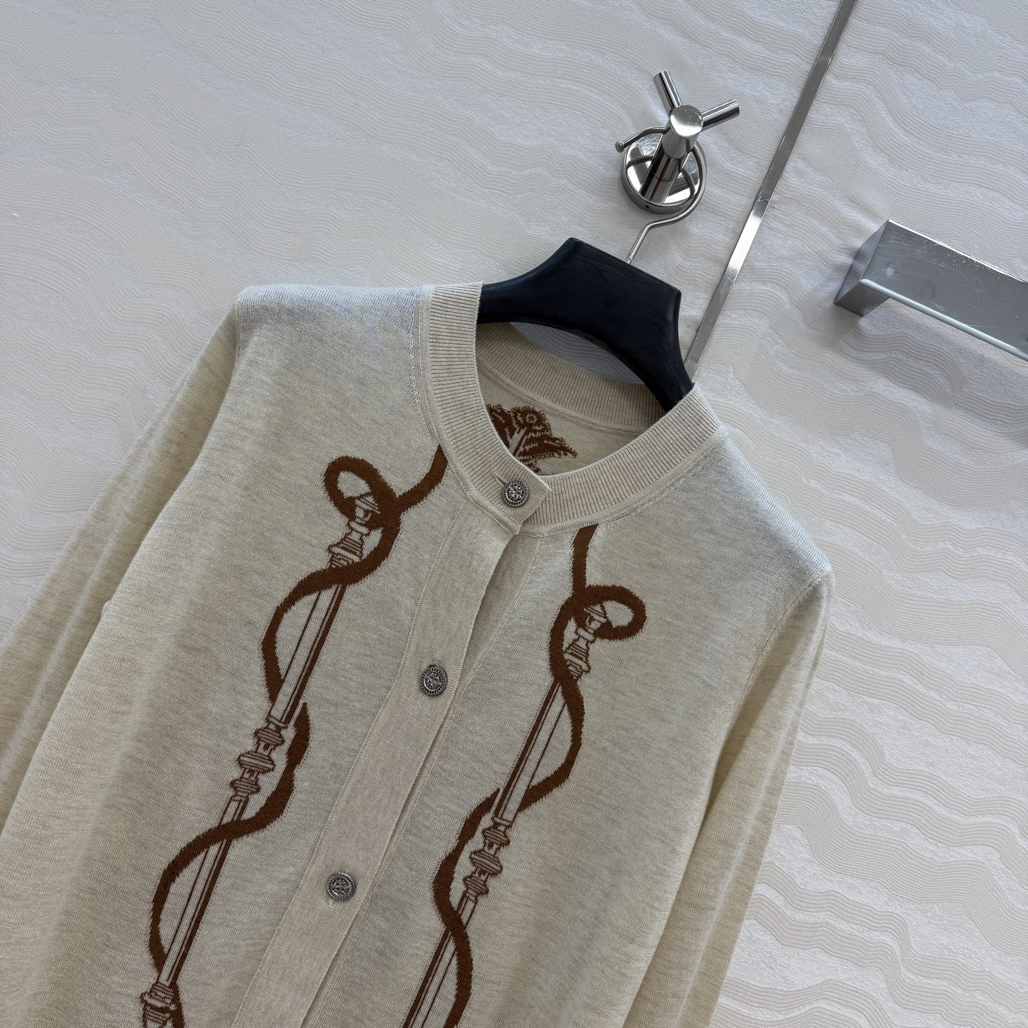 爆单推荐❤️原单品质，H26s早春新品！16针羊毛针织小开衫。100%美丽奴羊毛纱线细腻柔软的手感无敌赞