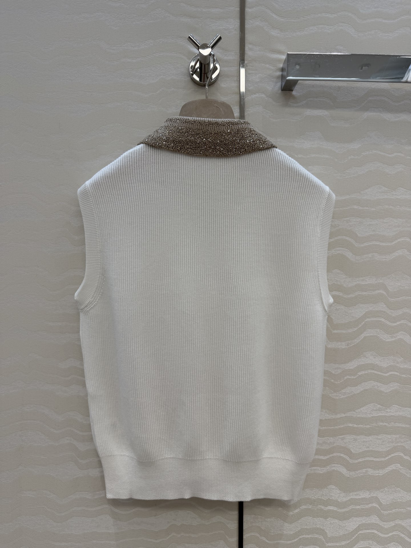 原单原单品质❤️行走的高定 Bc老钱风穿搭，高智感优雅气质小翻领拼接设计V领马甲上衣。慵懒自在的氛围感！