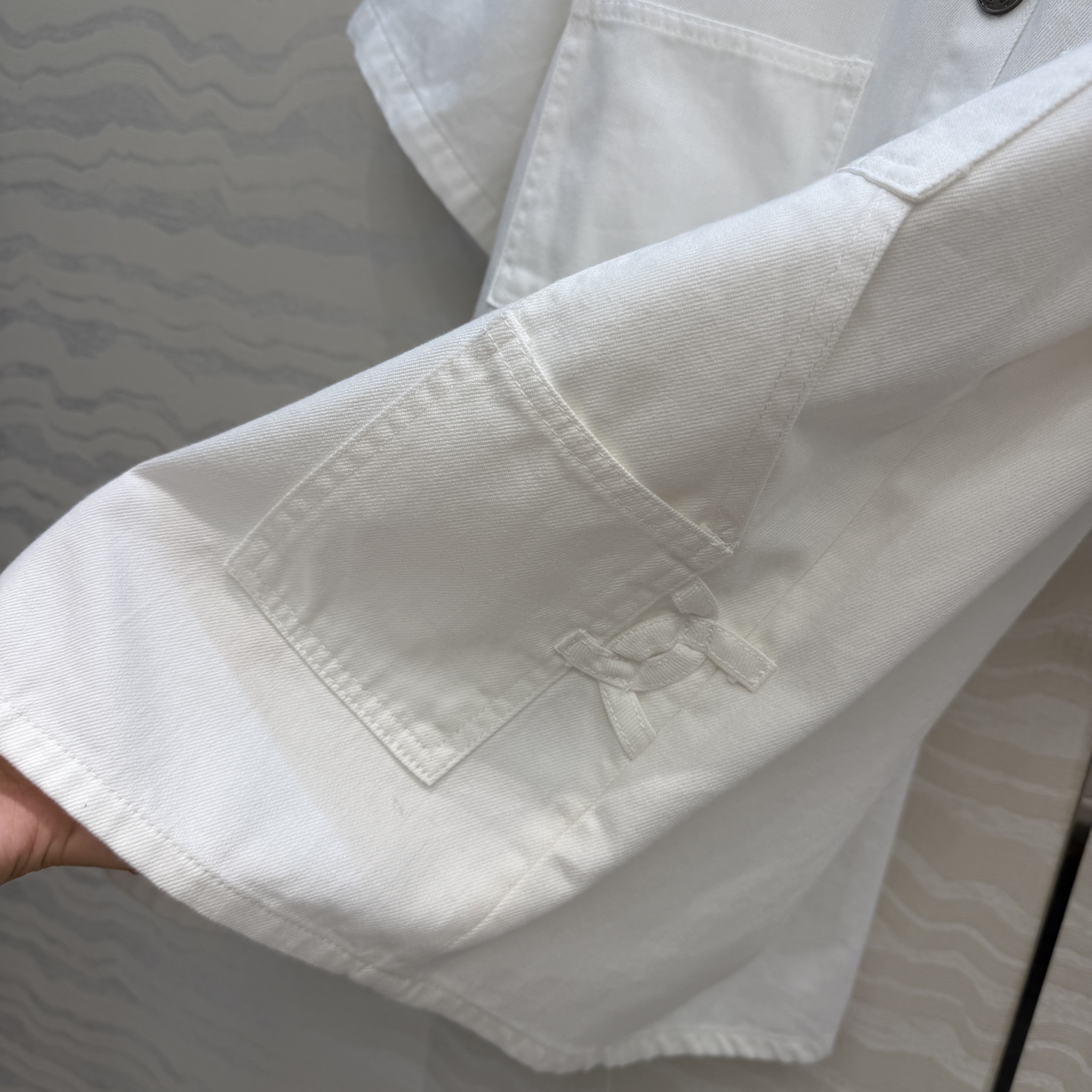 高端原单品质❤️coco女孩26p春夏新品，丹尼牛仔短袖衬衫！白富美必入叠搭神器！定制重工立体双C工装口