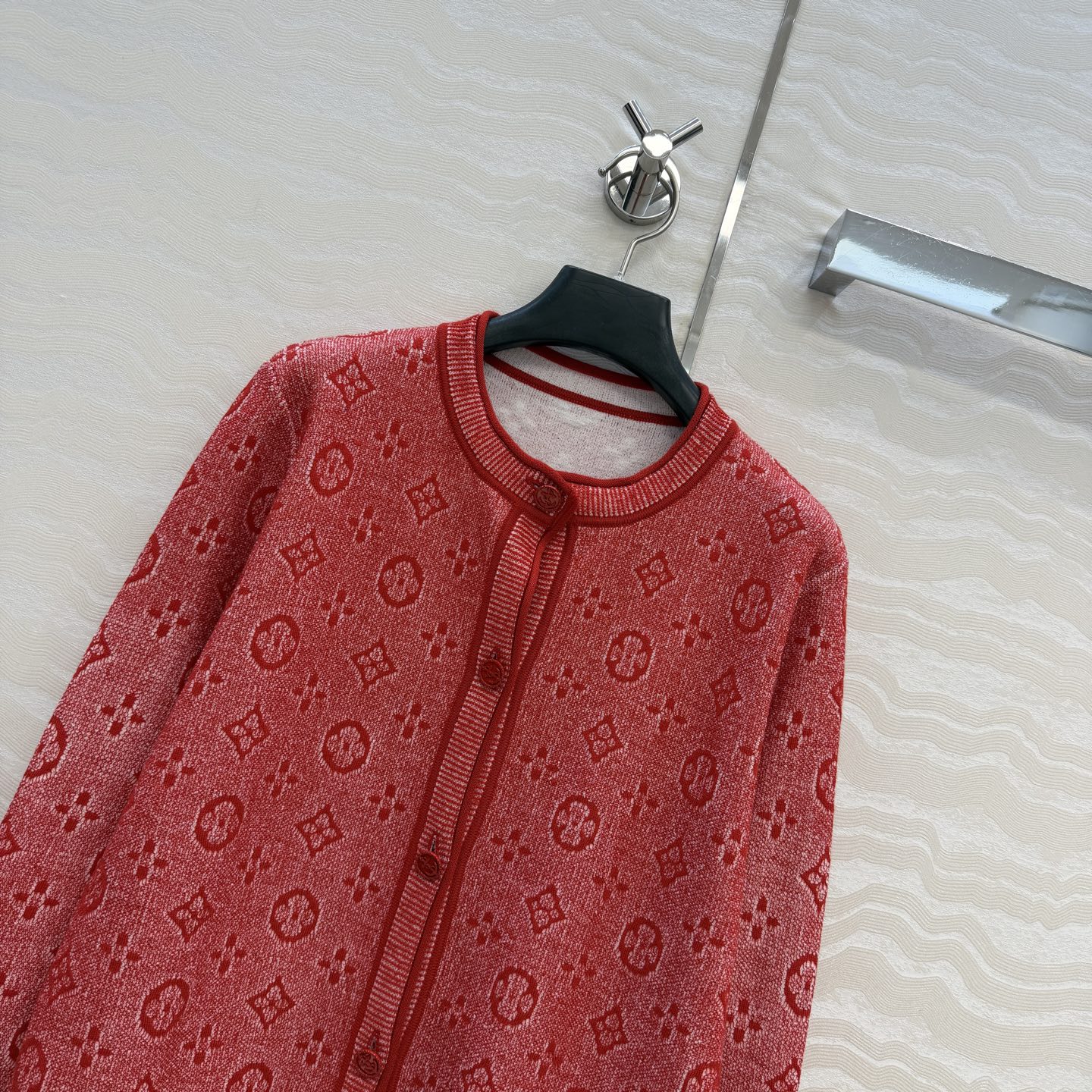 爆单推荐，L26s春夏新品Nautical🗺️系列，MONOGRAM双织logo圆领开衫小外套。定染纱线