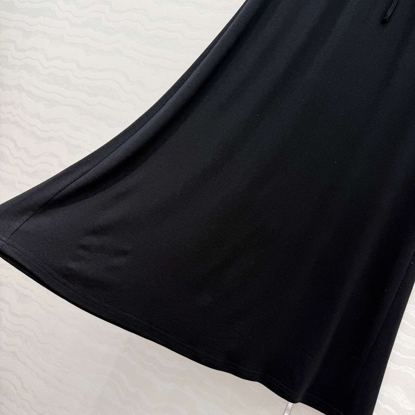 原单品质❤️Row风纸片人穿搭！进口天丝羊毛松紧腰长半裙！走路带风的气质慵懒感。超级显瘦神器！极简叠搭单