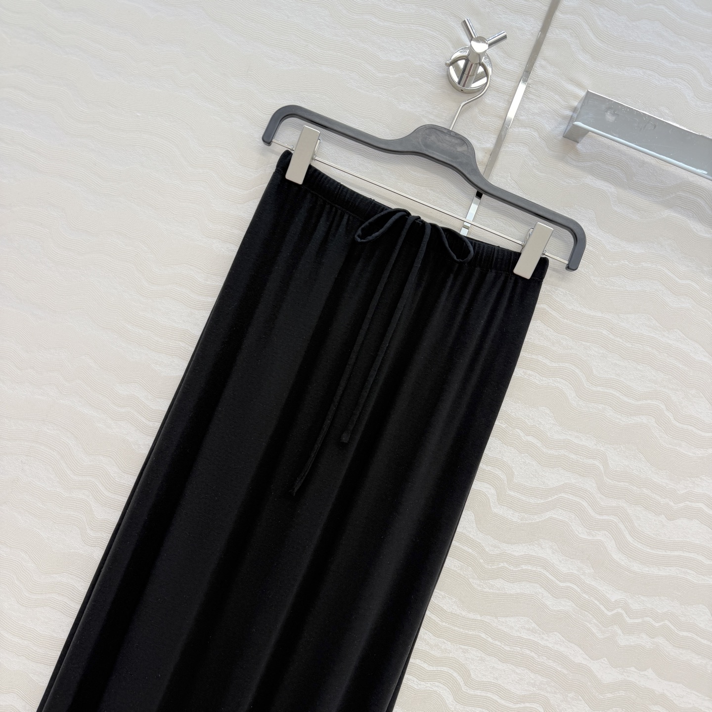 原单品质❤️Row风纸片人穿搭！进口天丝羊毛松紧腰长半裙！走路带风的气质慵懒感。超级显瘦神器！极简叠搭单