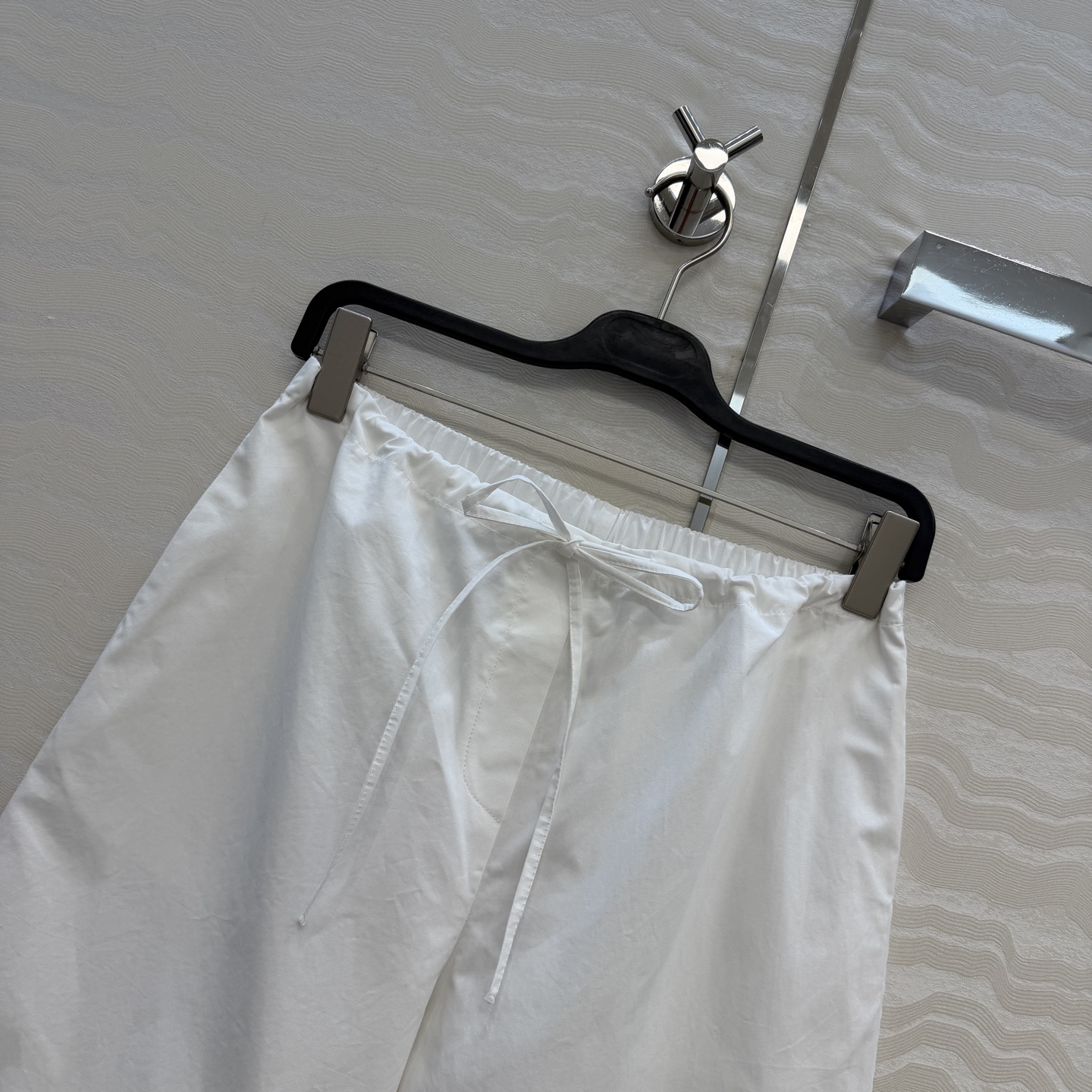 高端原单品质❤️Row风高智感穿搭！潇洒帅气的高级日本棉阔腿五分裤！！非常修饰腿型的抽绳腰设计，立体剪裁