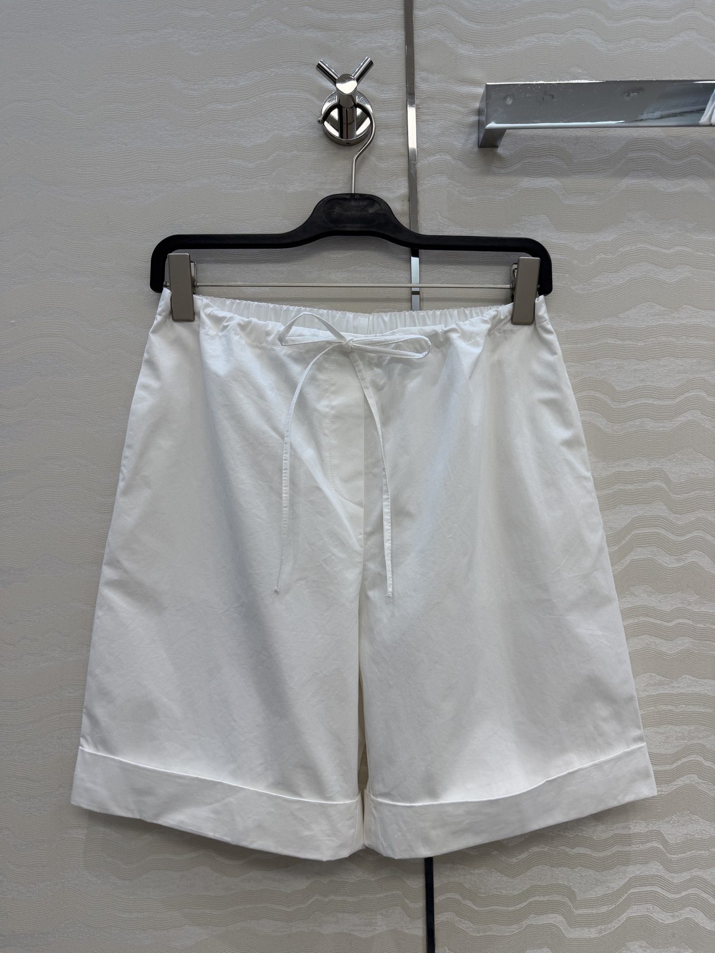 高端原单品质❤️Row风高智感穿搭！潇洒帅气的高级日本棉阔腿五分裤！！非常修饰腿型的抽绳腰设计，立体剪裁