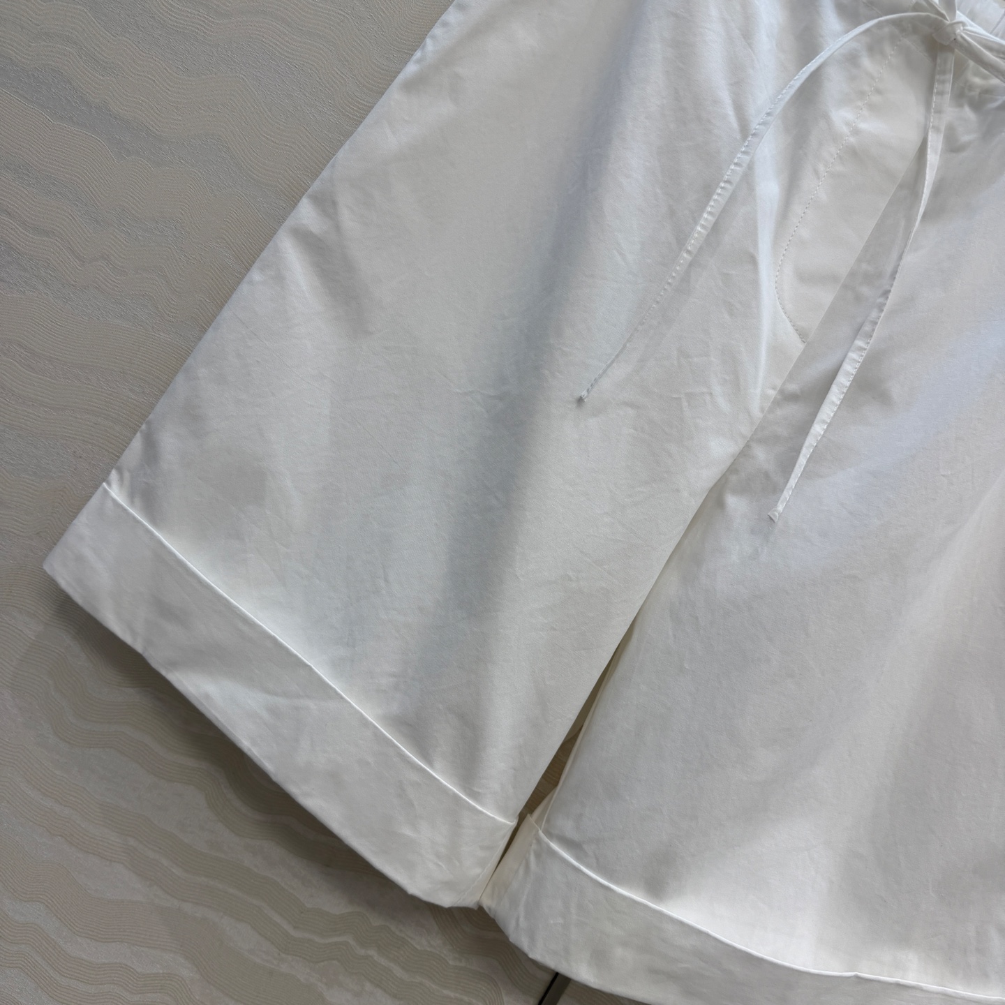 高端原单品质❤️Row风高智感穿搭！潇洒帅气的高级日本棉阔腿五分裤！！非常修饰腿型的抽绳腰设计，立体剪裁