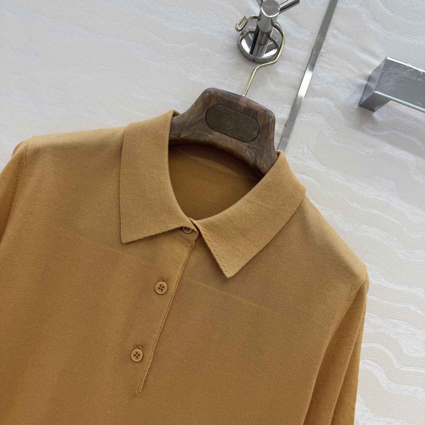 高端原单品质❤️Lp高智感老钱风穿搭！春夏新品高级素色天丝羊毛polo领短袖上衣！18针工艺温柔极致优雅