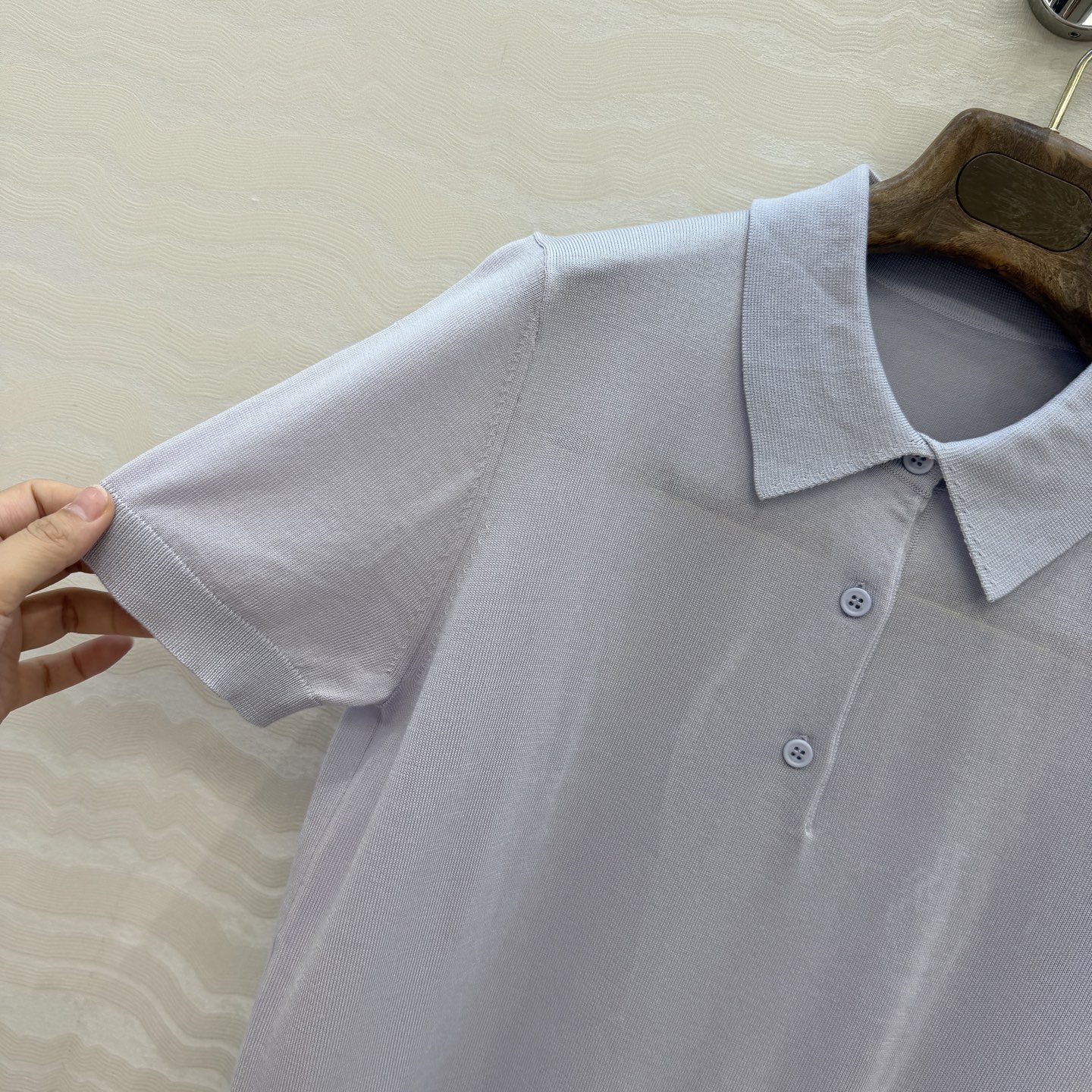 高端原单品质❤️Lp高智感老钱风穿搭！春夏新品高级素色天丝羊毛polo领短袖上衣！18针工艺温柔极致优雅