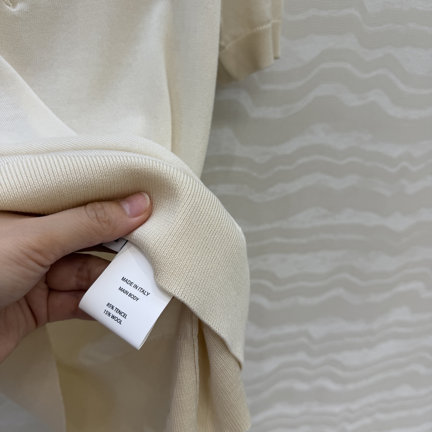 高端原单品质❤️Lp高智感老钱风穿搭！春夏新品高级素色天丝羊毛polo领短袖上衣！18针工艺温柔极致优雅