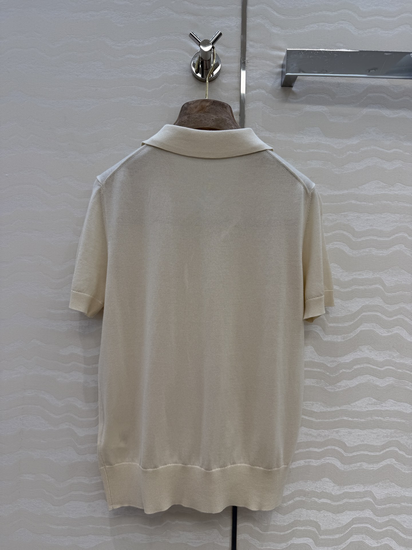 高端原单品质❤️Lp高智感老钱风穿搭！春夏新品高级素色天丝羊毛polo领短袖上衣！18针工艺温柔极致优雅