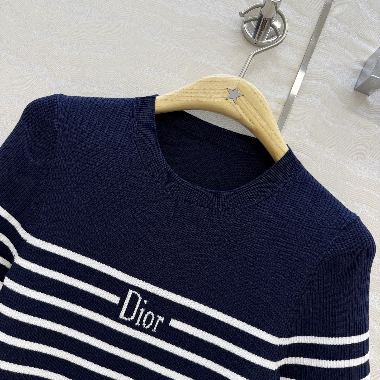 高端原单品质，❤️MissD26春夏新品！海军风圆领修身设计针织衫！条纹撞色超级显白的色调！定制进口纯棉
